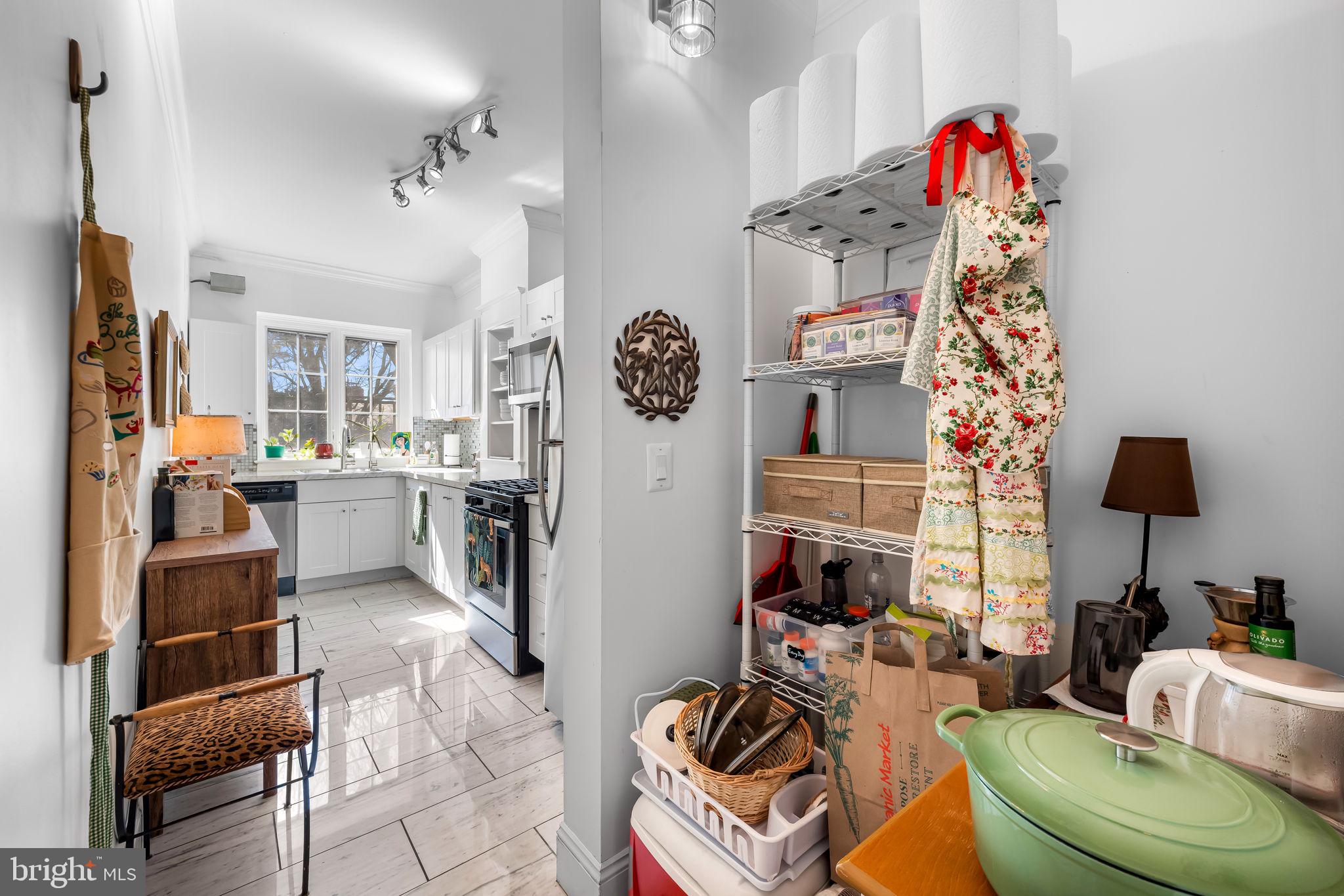 ROLAND PARK - Residential