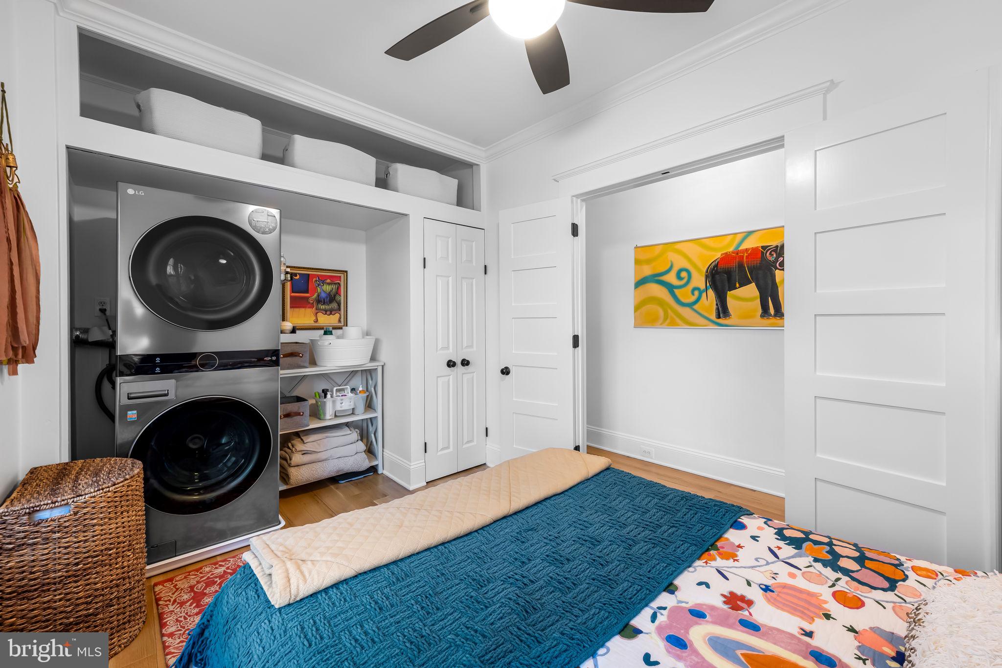 ROLAND PARK - Residential