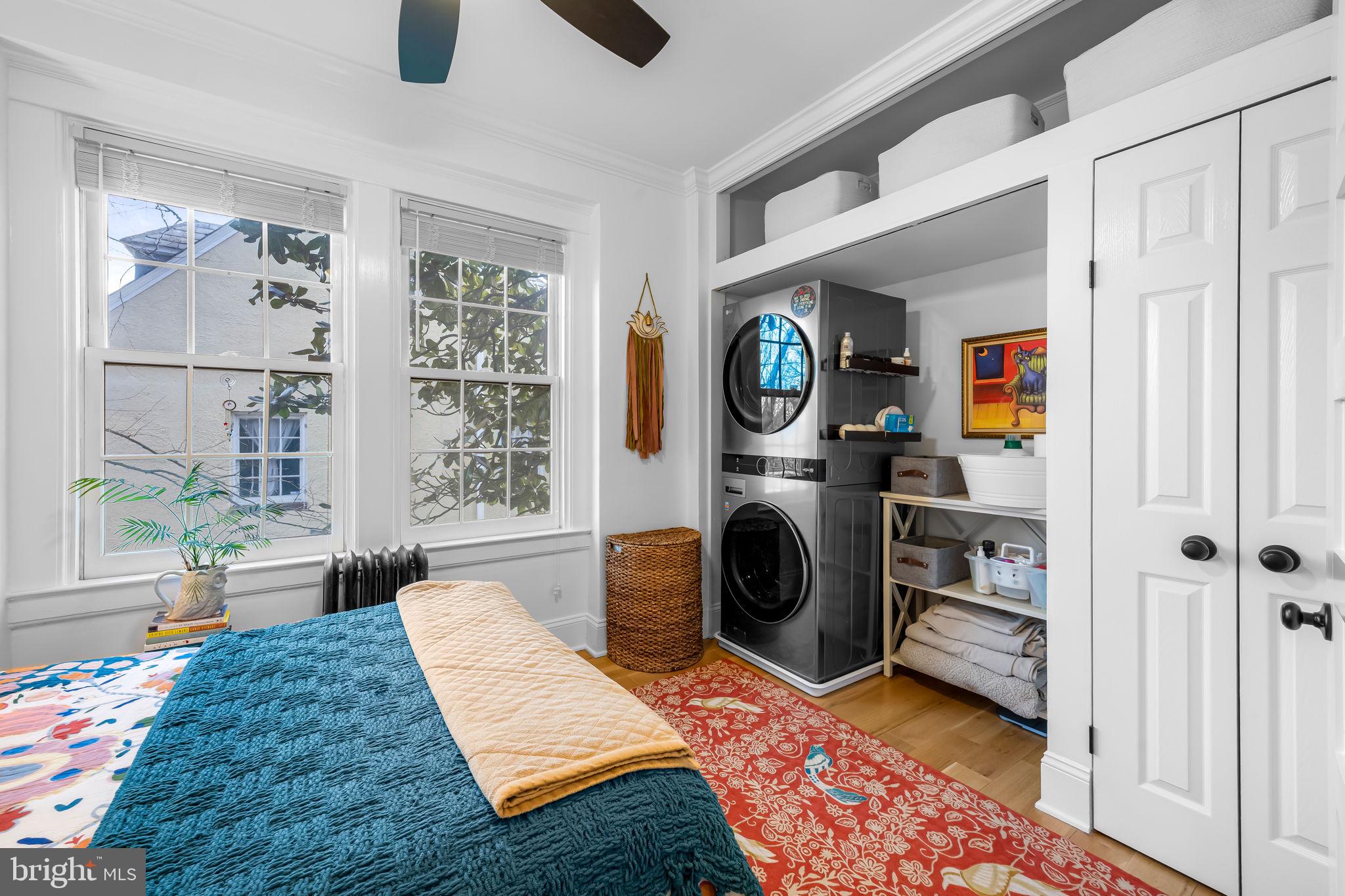 ROLAND PARK - Residential