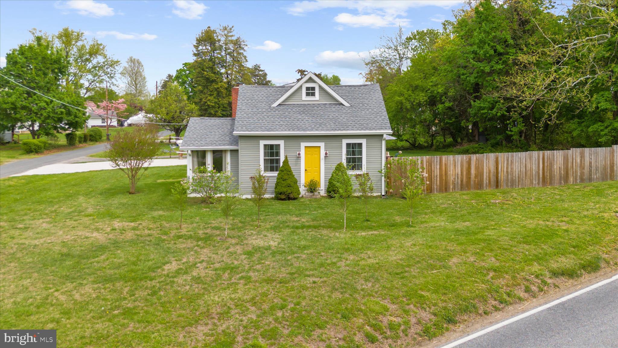 HACKS POINT - Residential