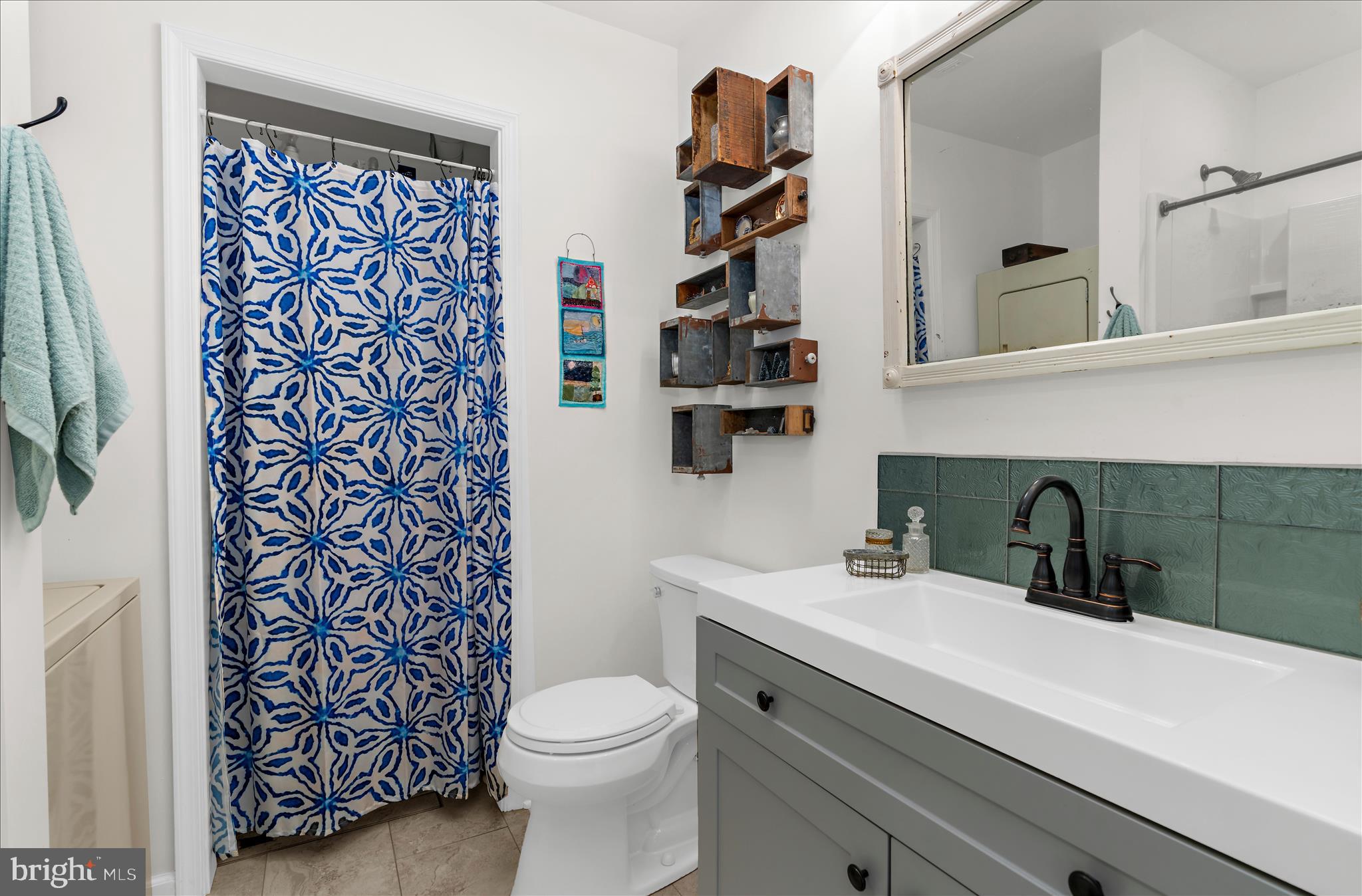 HACKS POINT - Residential