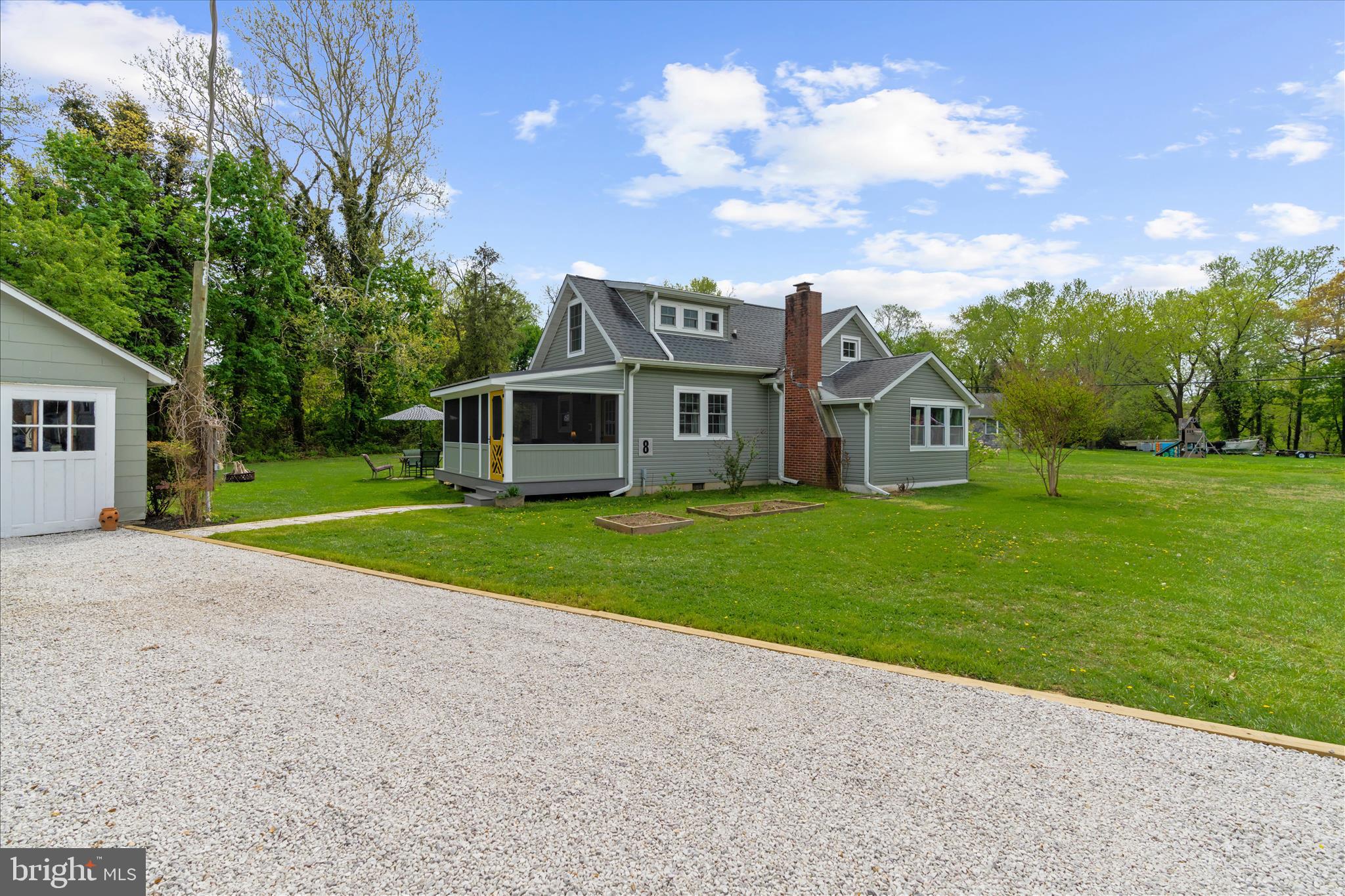 HACKS POINT - Residential