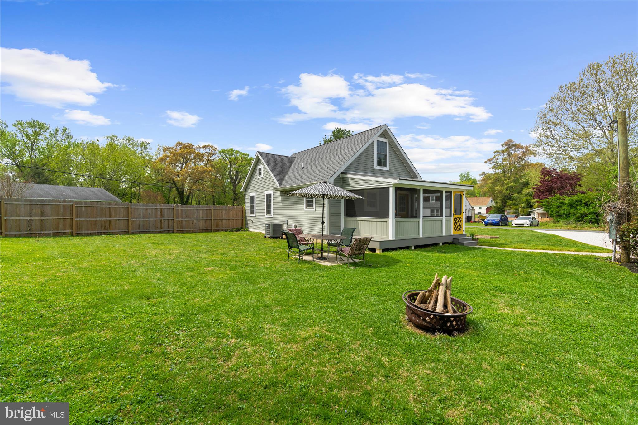 HACKS POINT - Residential