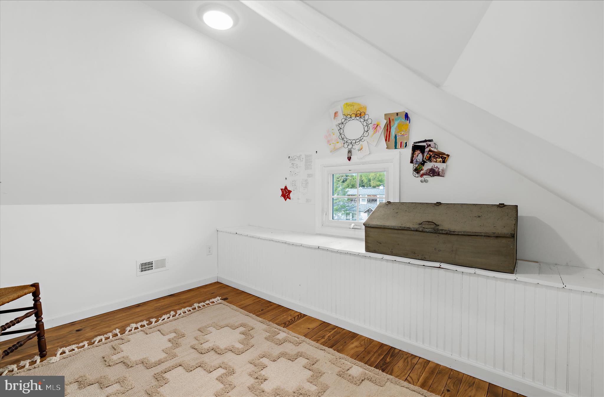 HACKS POINT - Residential