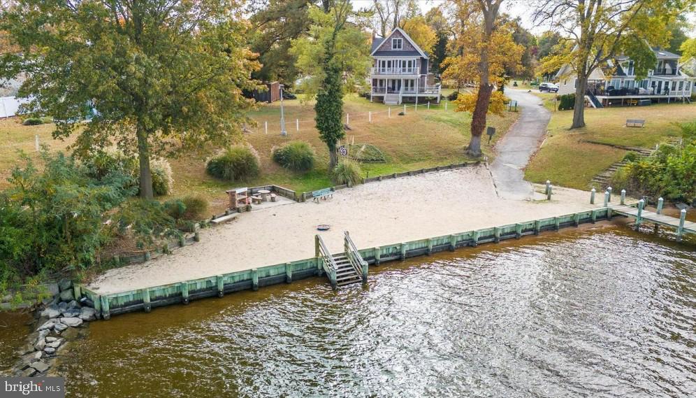 HACKS POINT - Residential