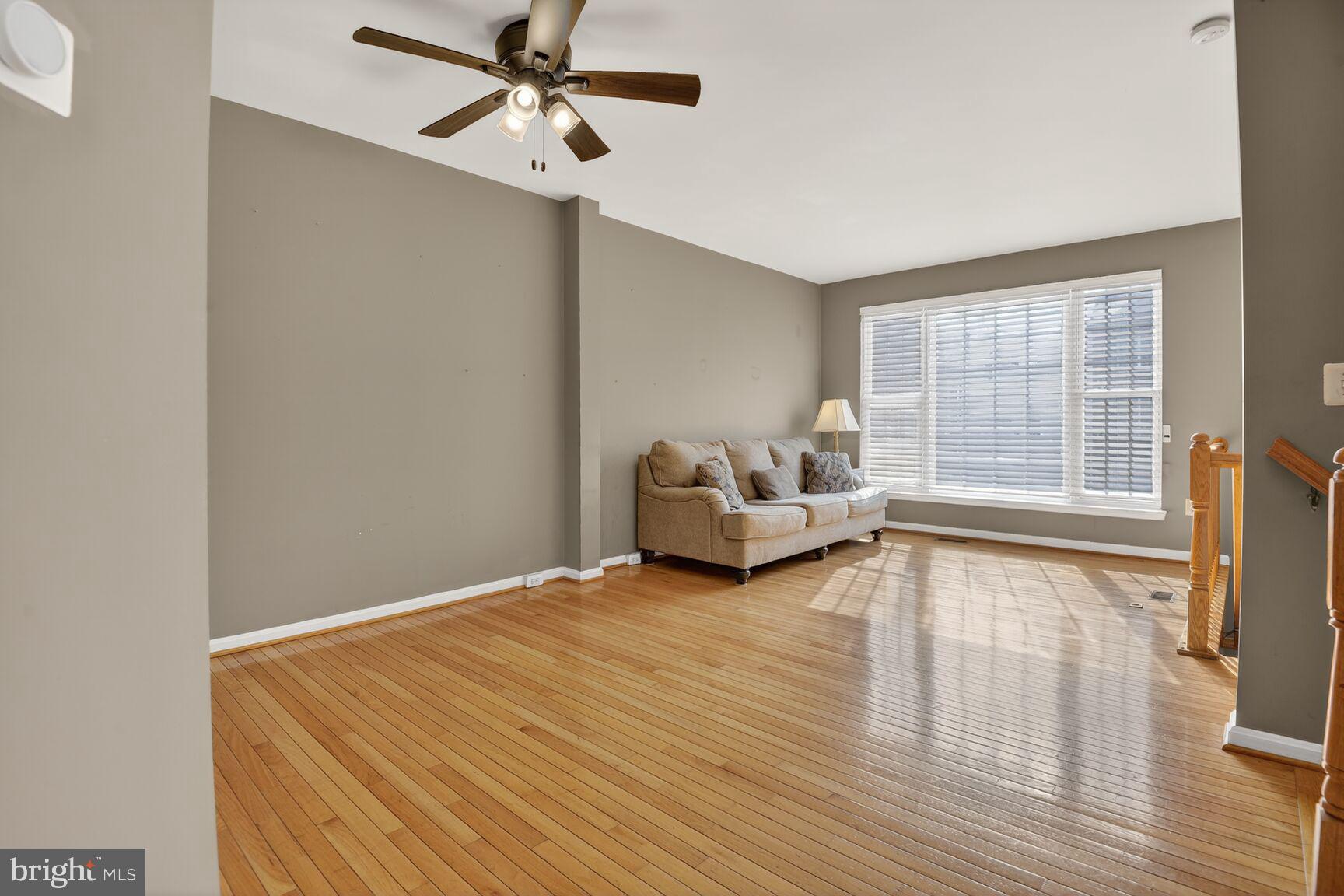 TOWNES AT COMPTON FARM - Residential