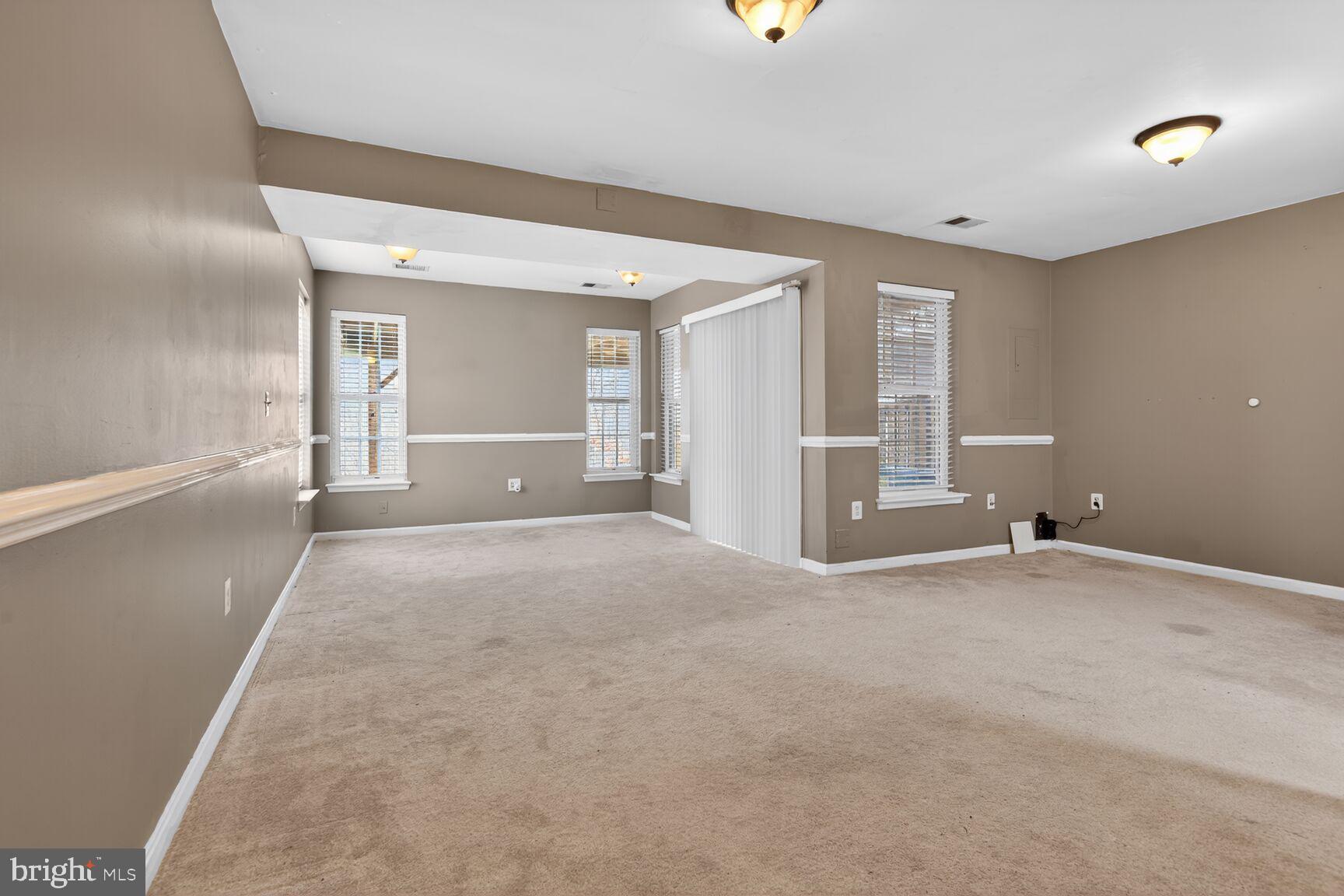 TOWNES AT COMPTON FARM - Residential