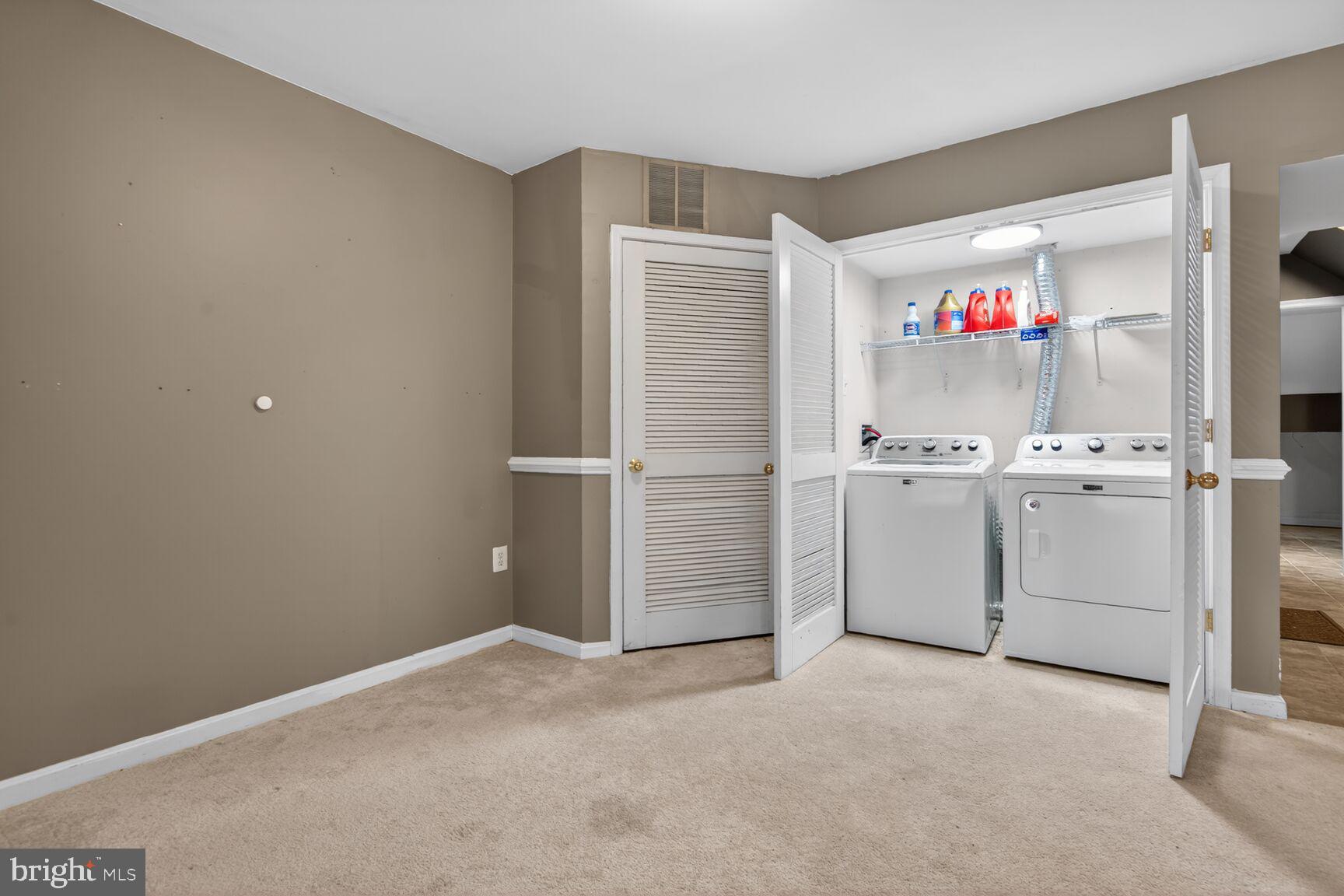 TOWNES AT COMPTON FARM - Residential