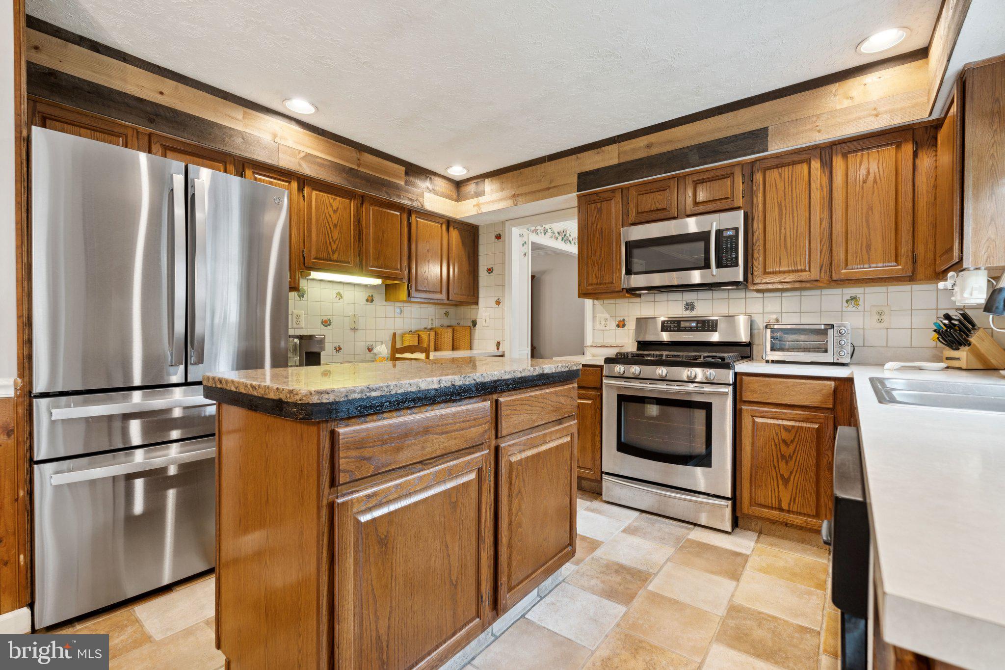 BRENTWOOD PARK - Residential