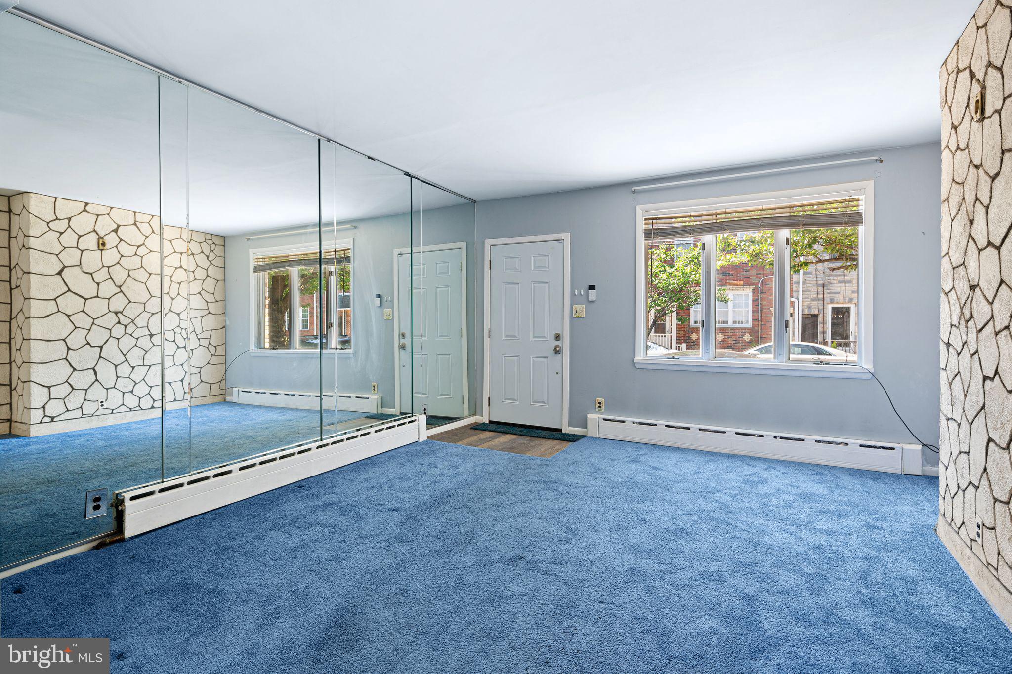 PORT RICHMOND - Residential