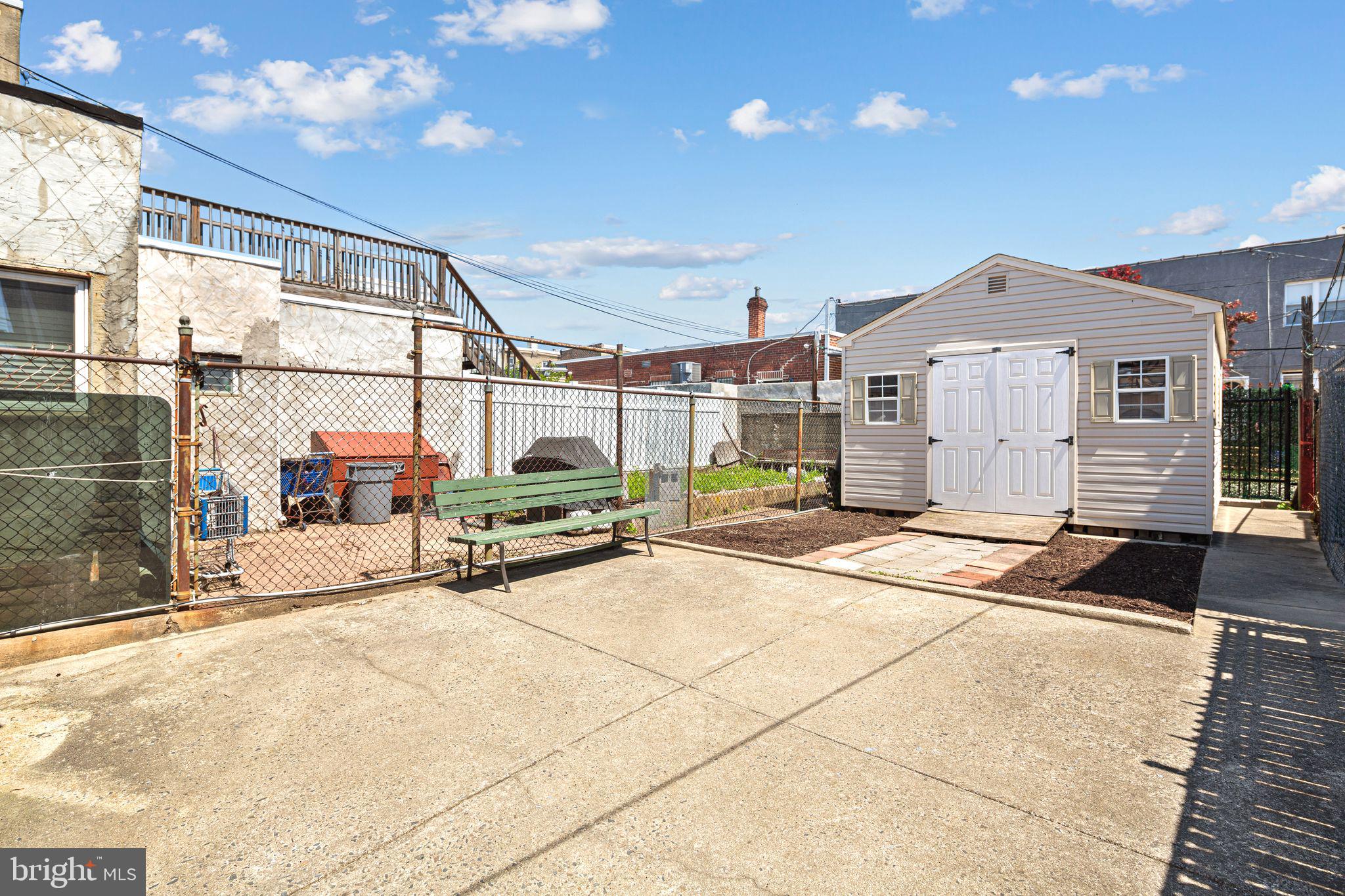 PORT RICHMOND - Residential
