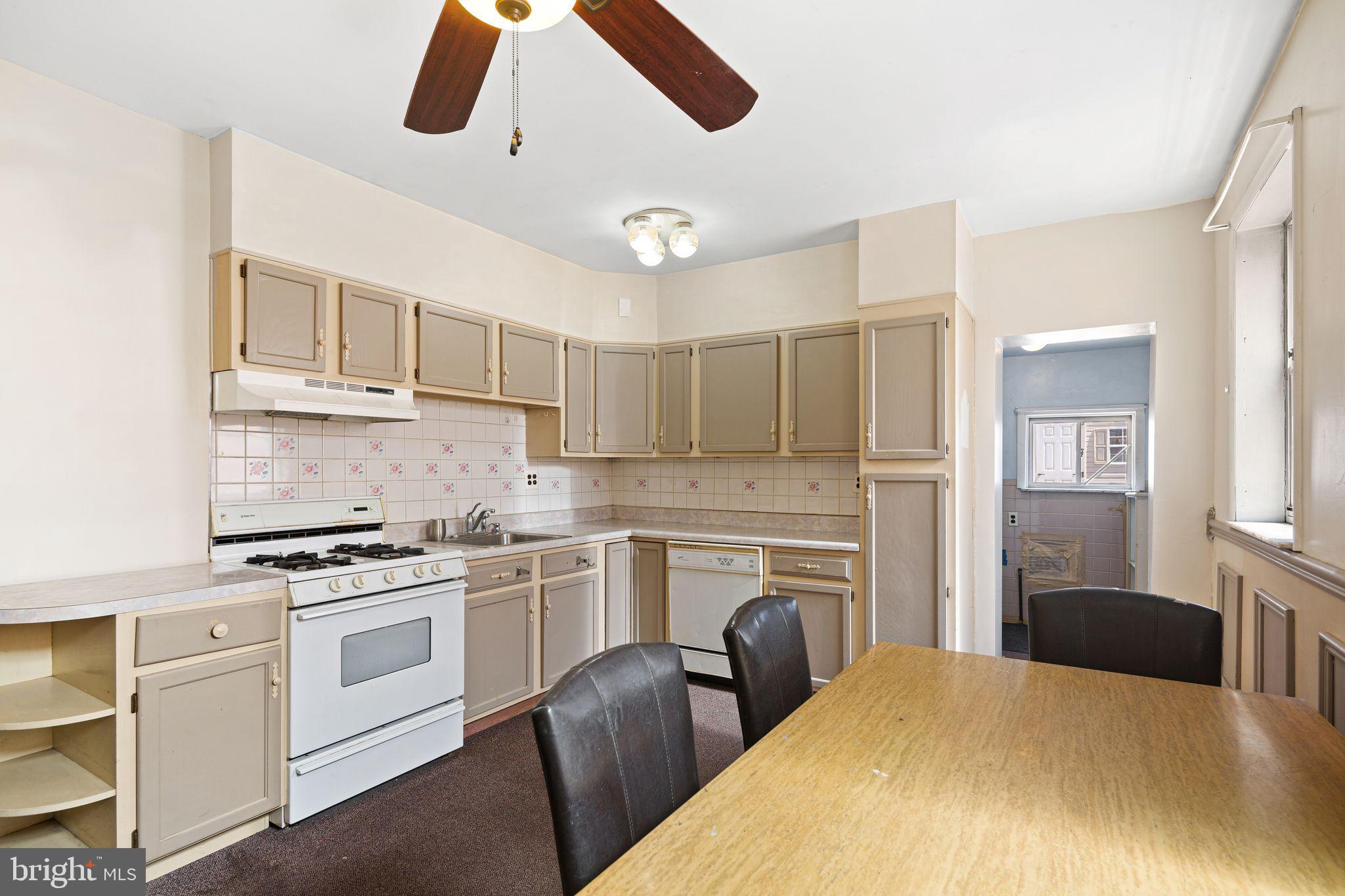 PORT RICHMOND - Residential