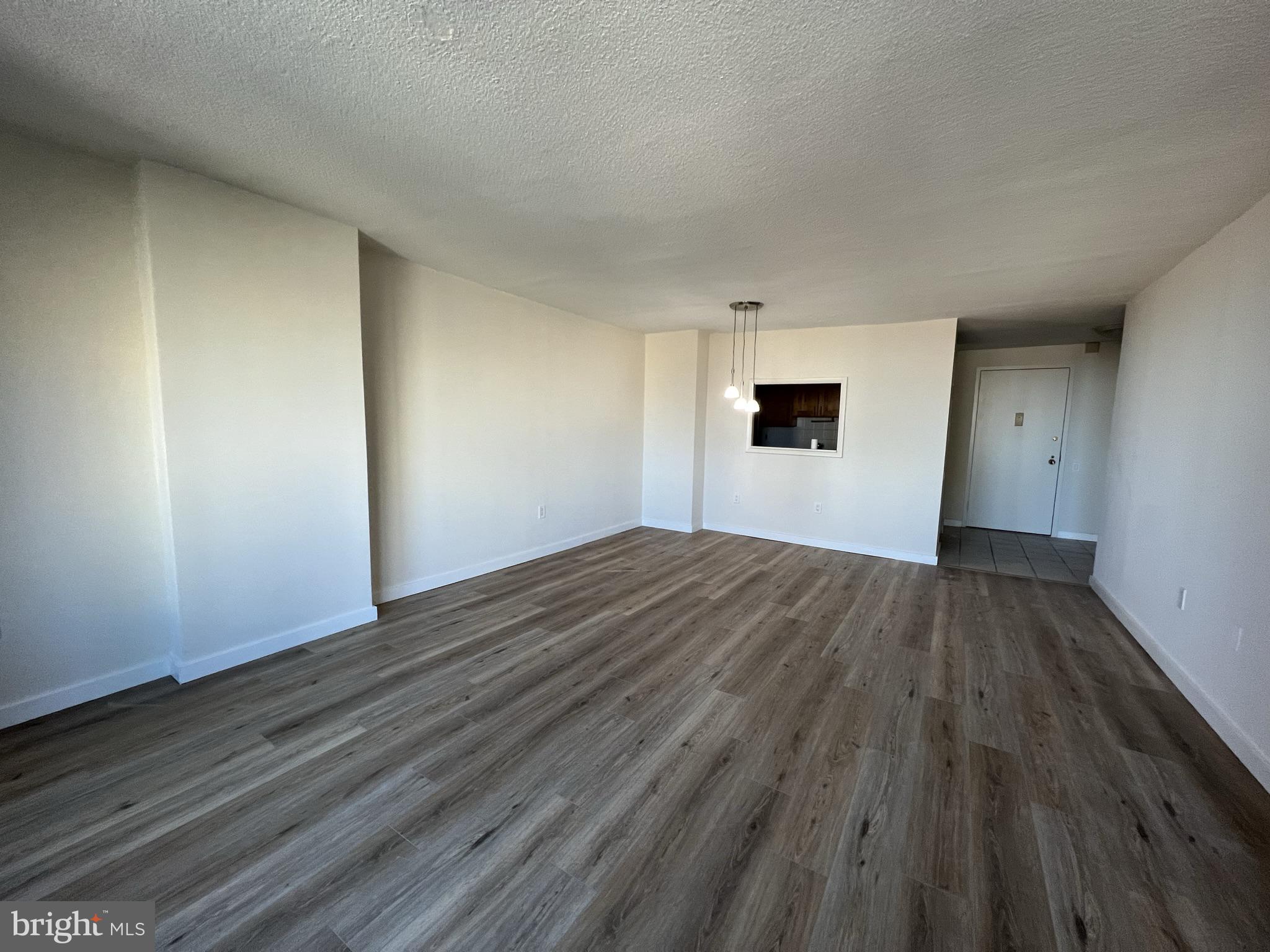 AVENUE OF THE ARTS - Residential