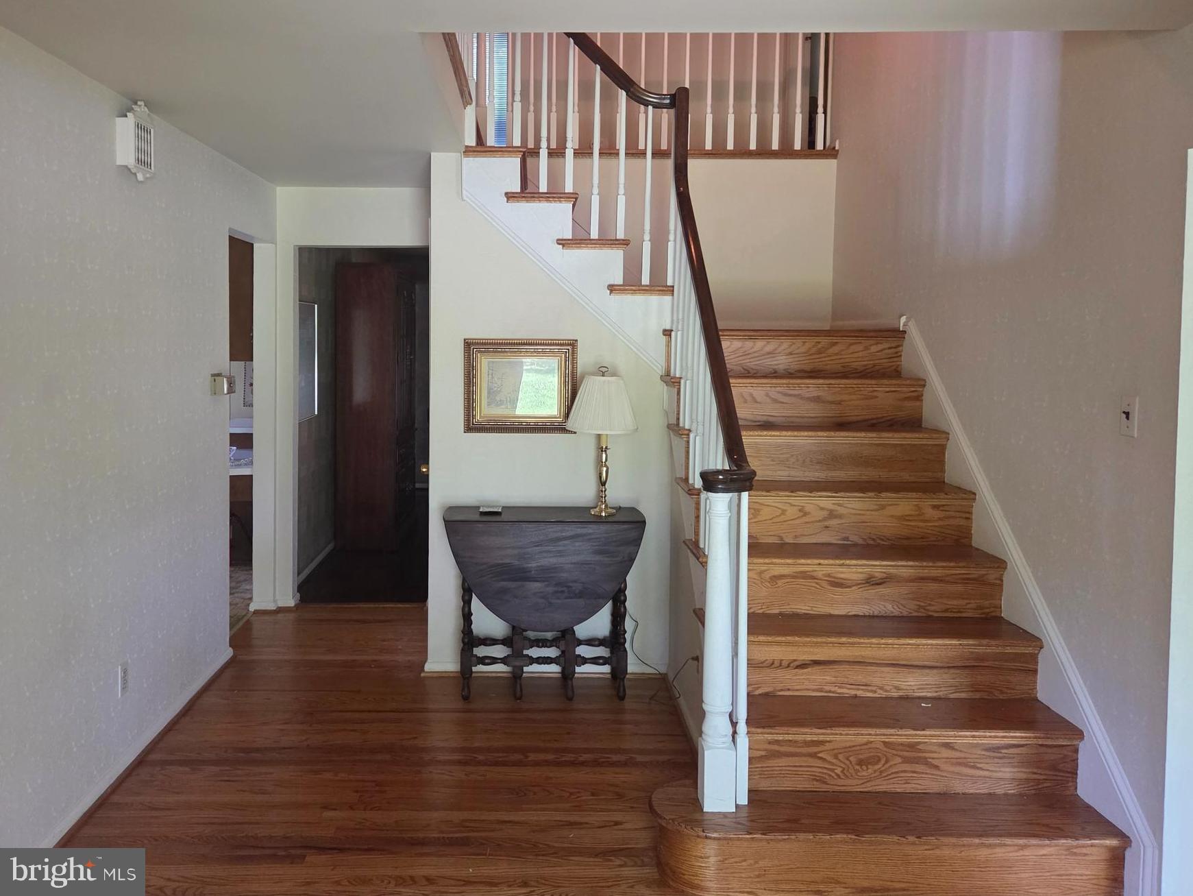 100 E EAGLE LANE