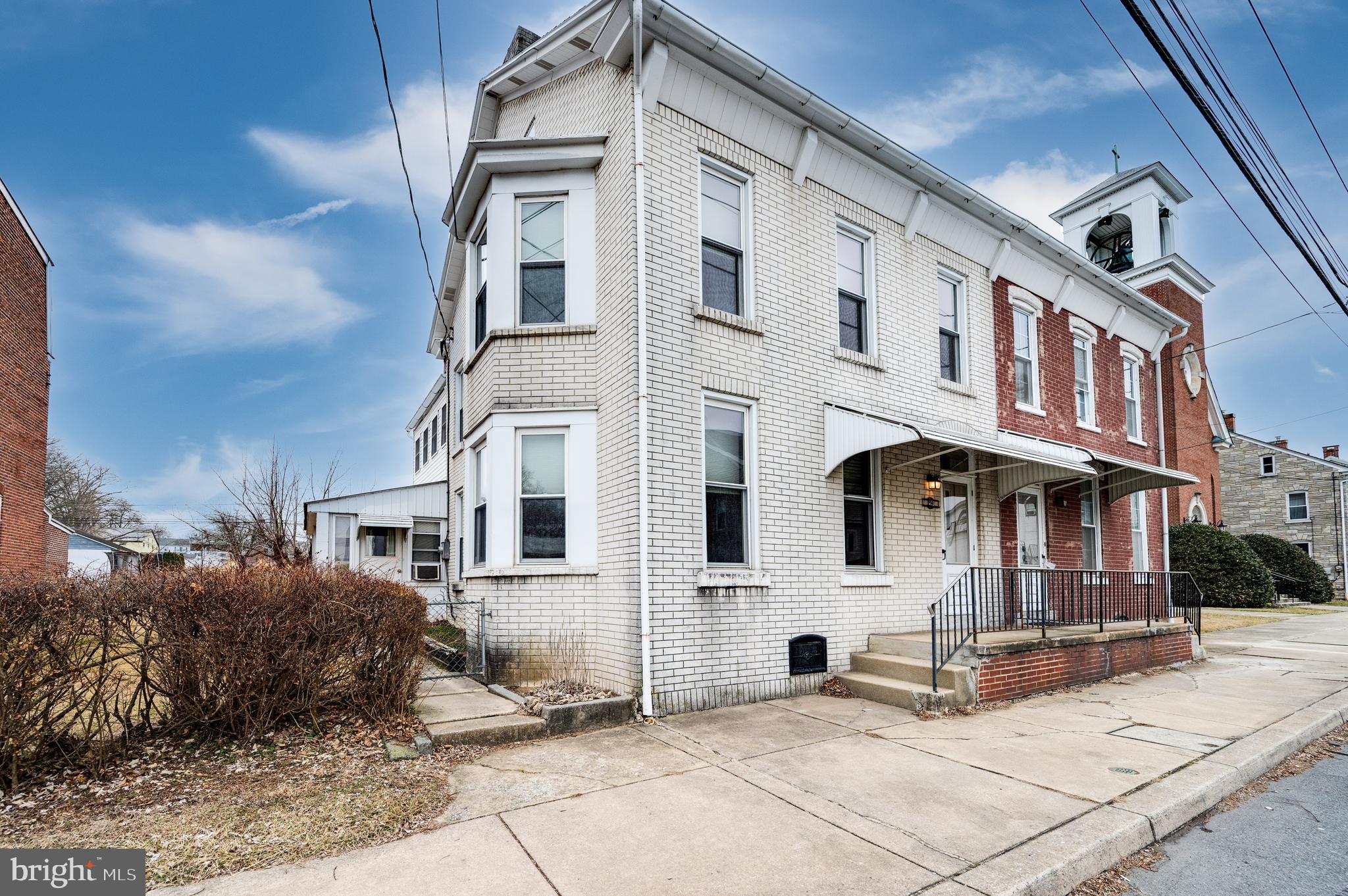 59 S WHITEOAK STREET