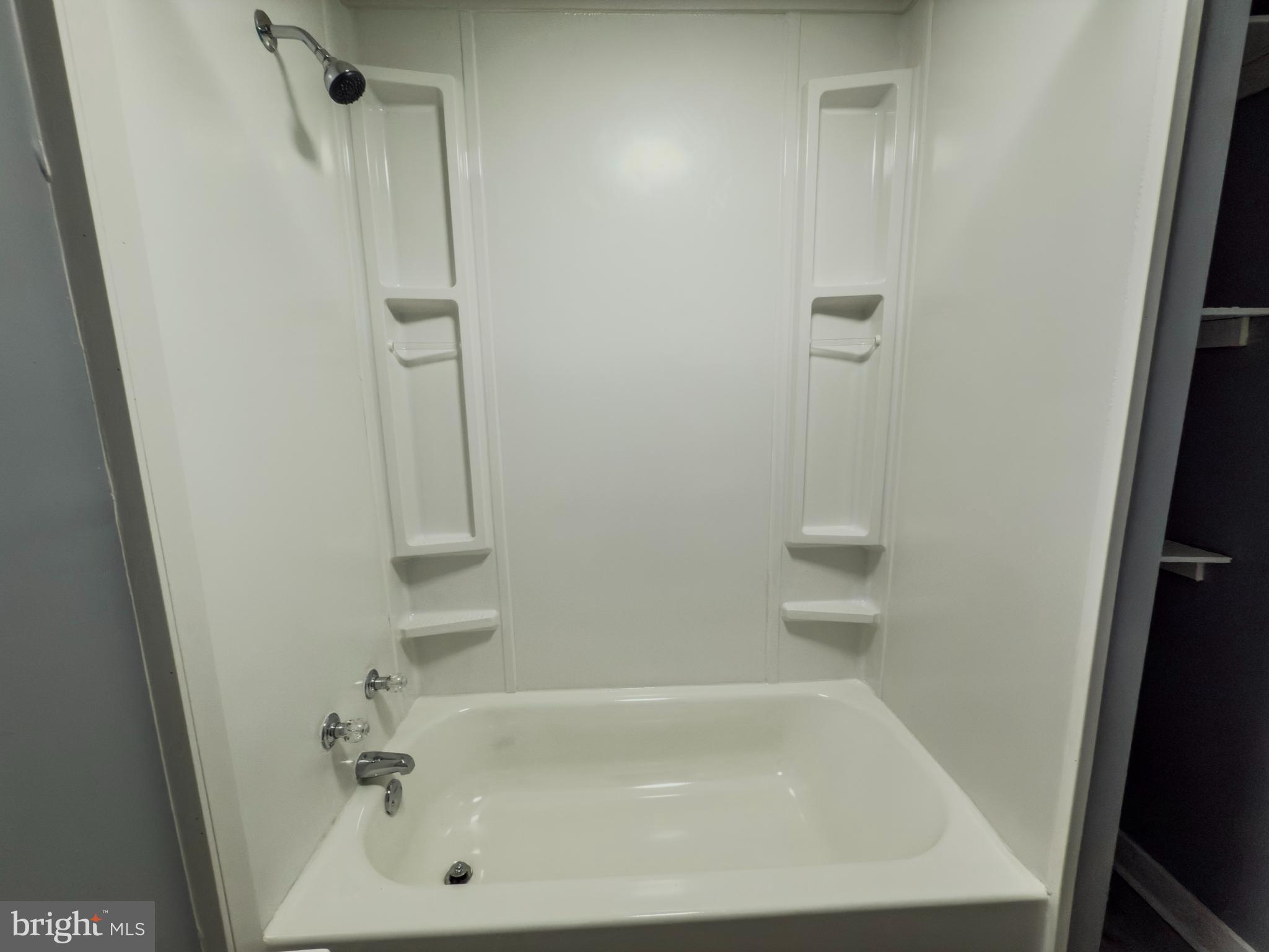 BELMONT - Residential Lease