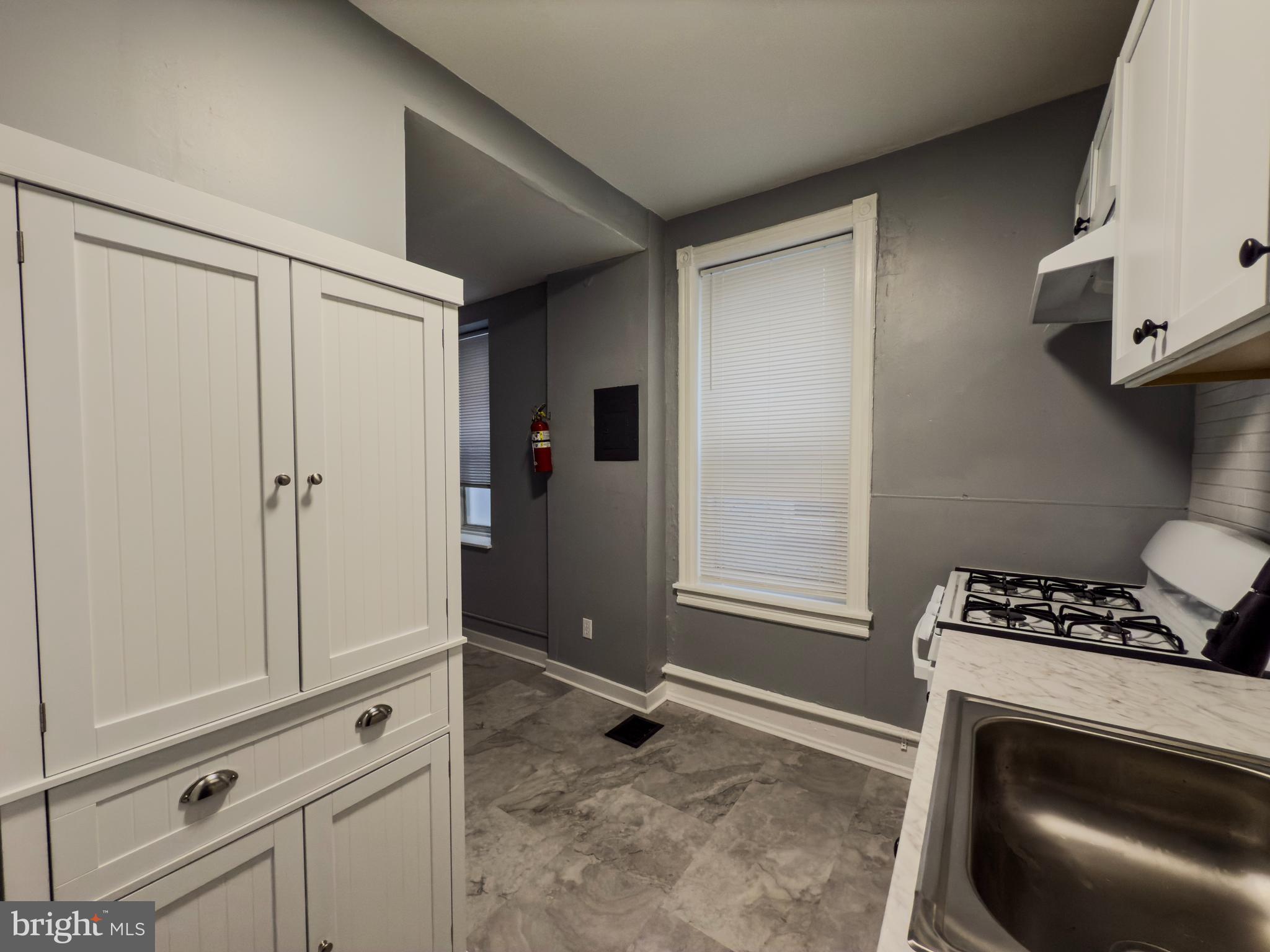 BELMONT - Residential Lease