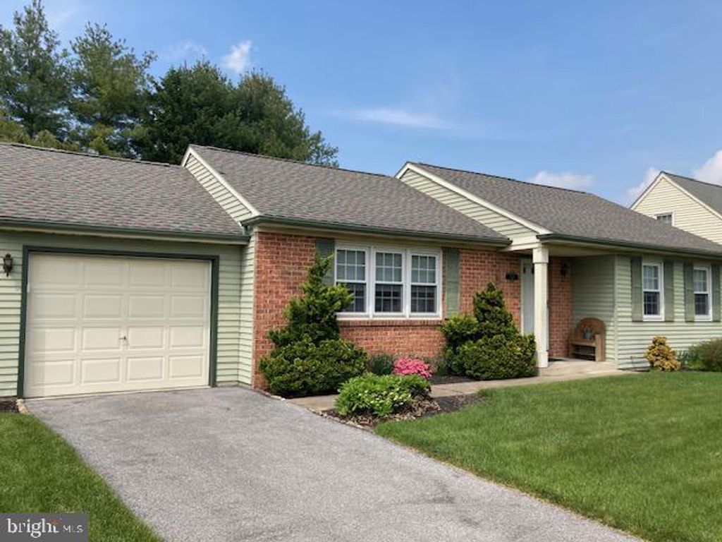 Photo of 235 W SPRUCE ST, NEW HOLLAND, PA 17557 (MLS # PALA2034436)