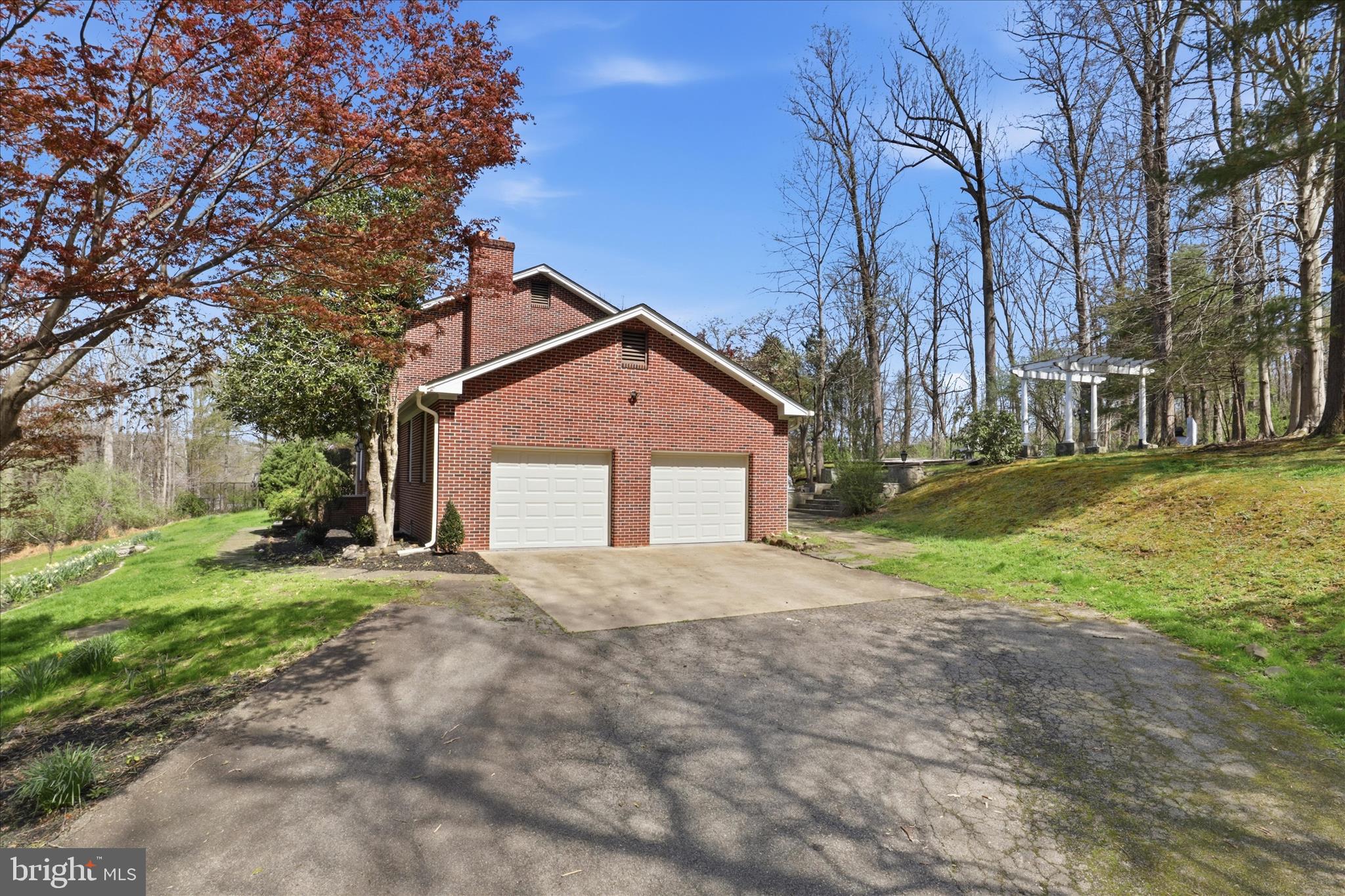 NOBLE ESTATES - Residential