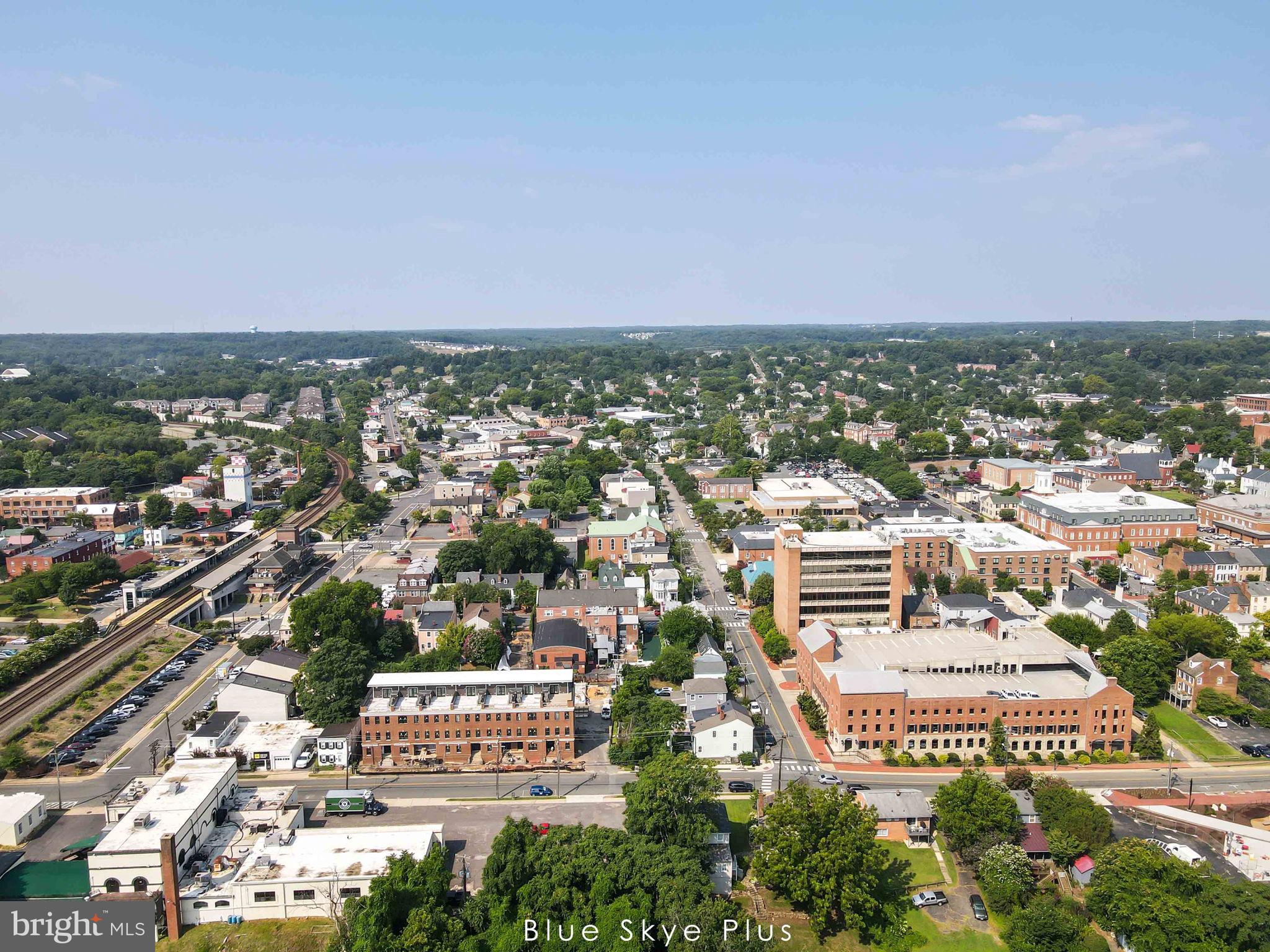 DOWNTOWN FREDERICKSBURG - Residential Lease