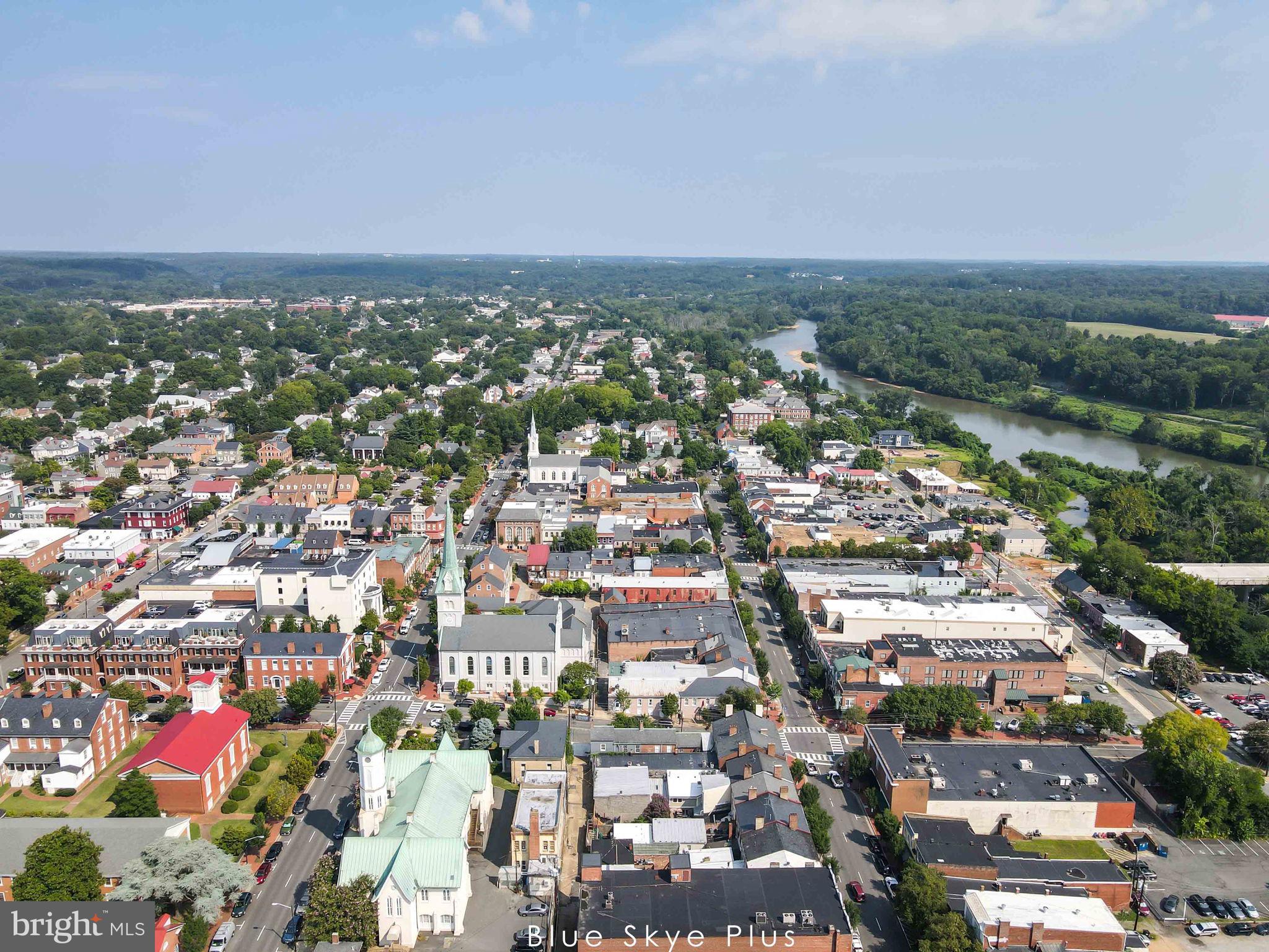 DOWNTOWN FREDERICKSBURG - Residential Lease