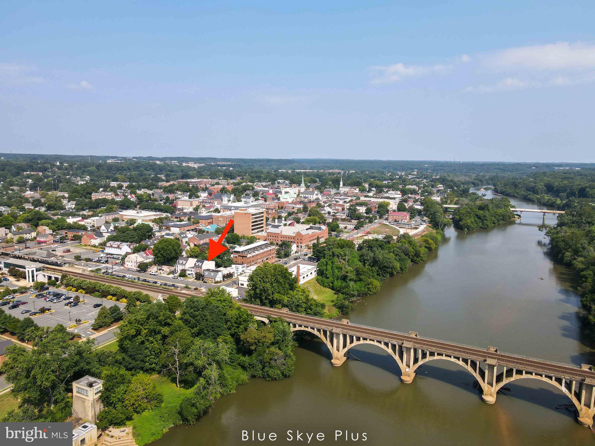 DOWNTOWN FREDERICKSBURG - Residential Lease