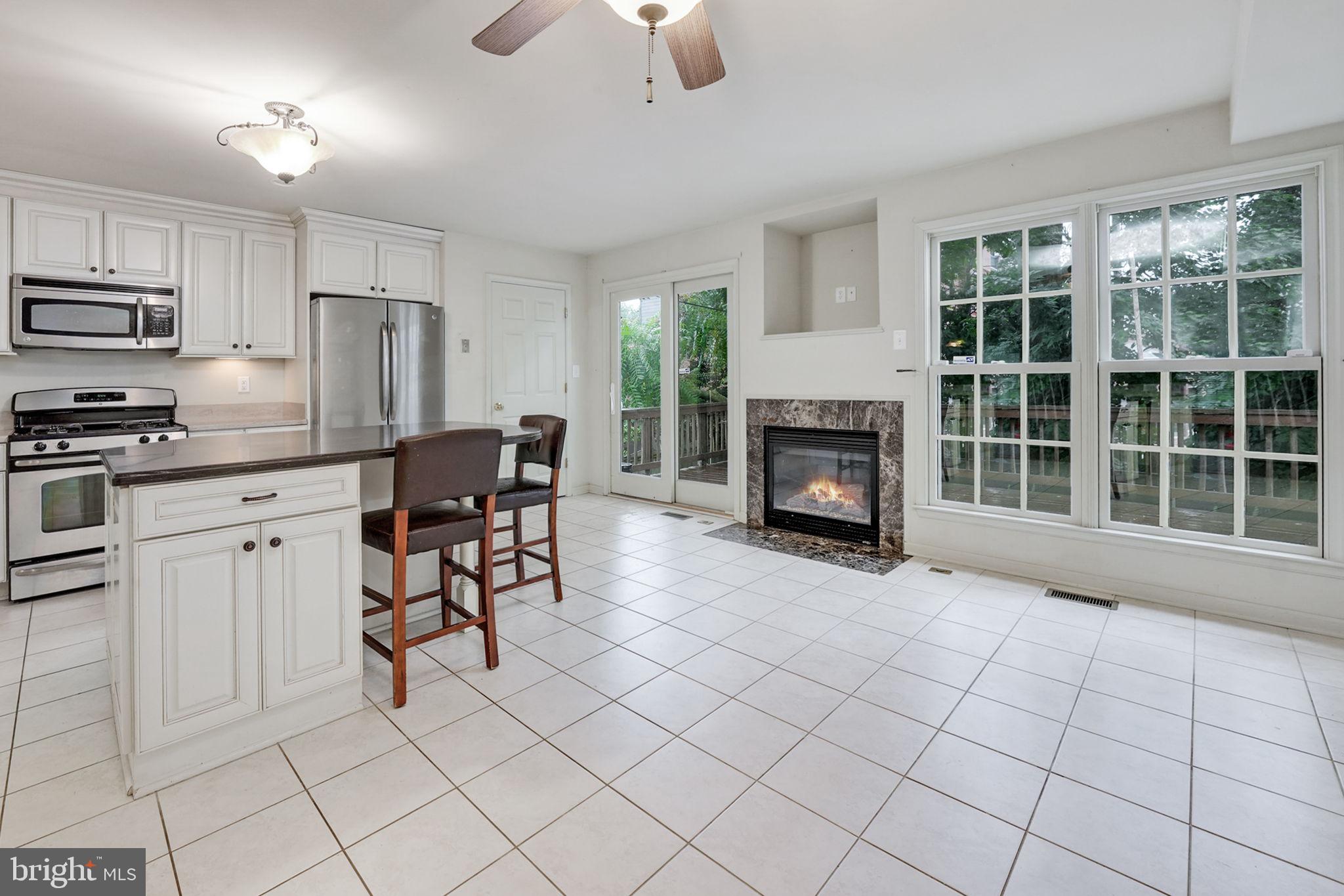 DOWNTOWN FREDERICKSBURG - Residential Lease