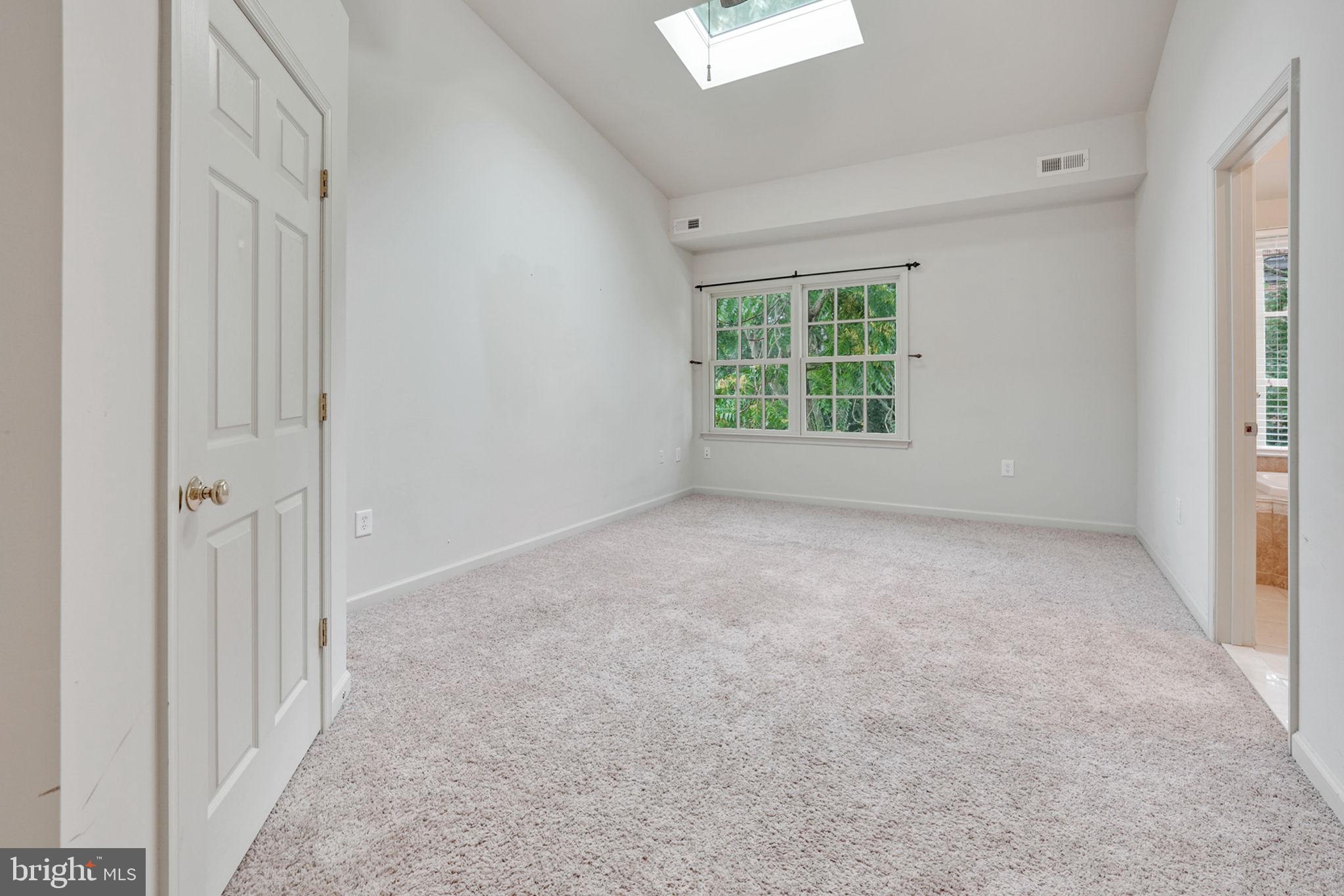 DOWNTOWN FREDERICKSBURG - Residential Lease