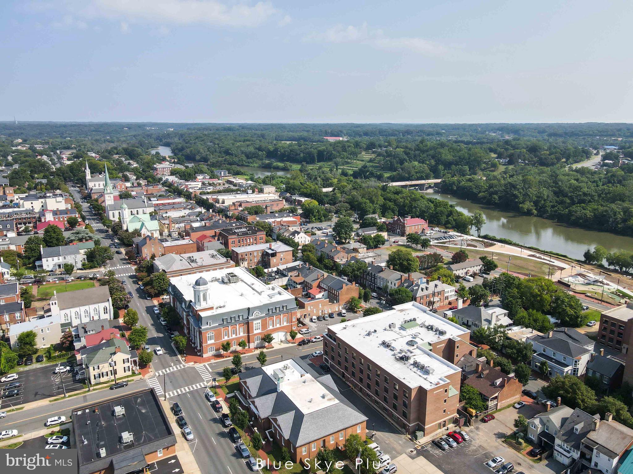 DOWNTOWN FREDERICKSBURG - Residential Lease