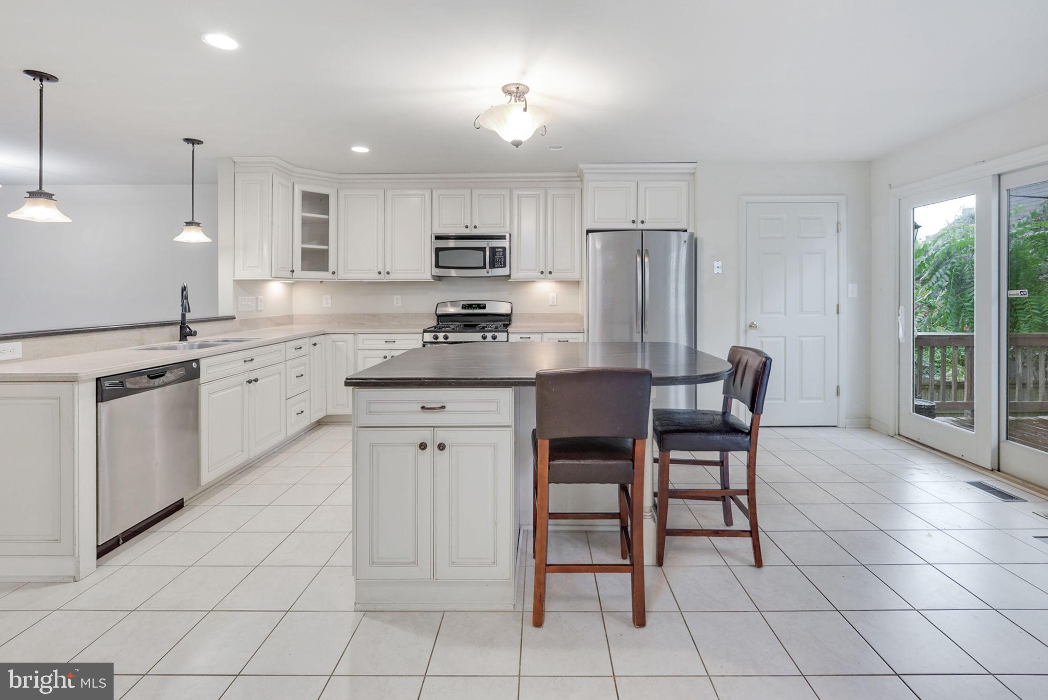 DOWNTOWN FREDERICKSBURG - Residential Lease