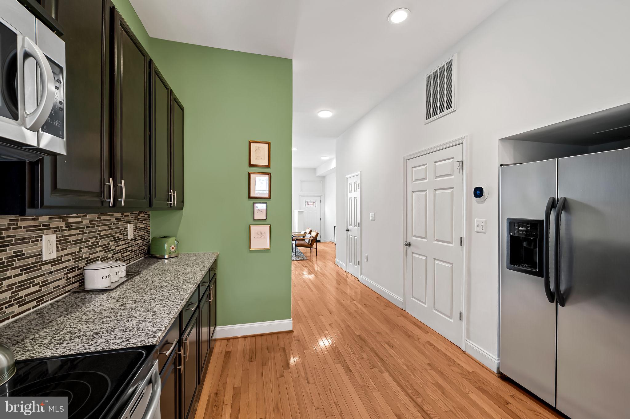 BARCLAY - Residential