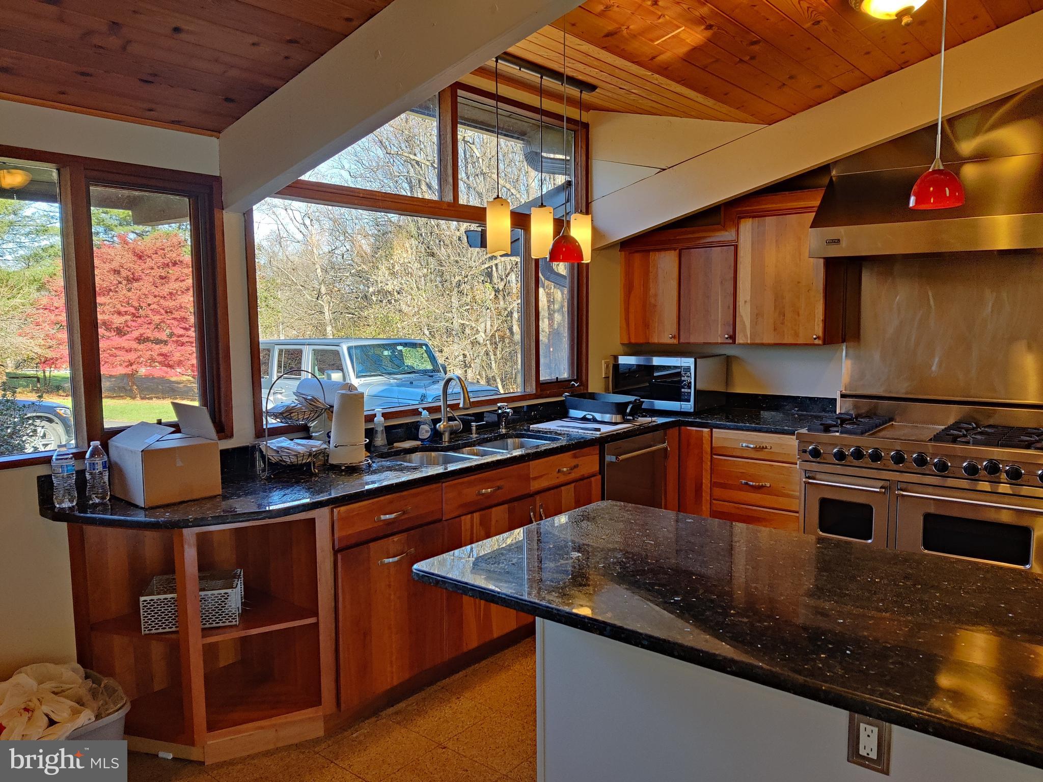 MERRY GO ROUND FARM - Residential