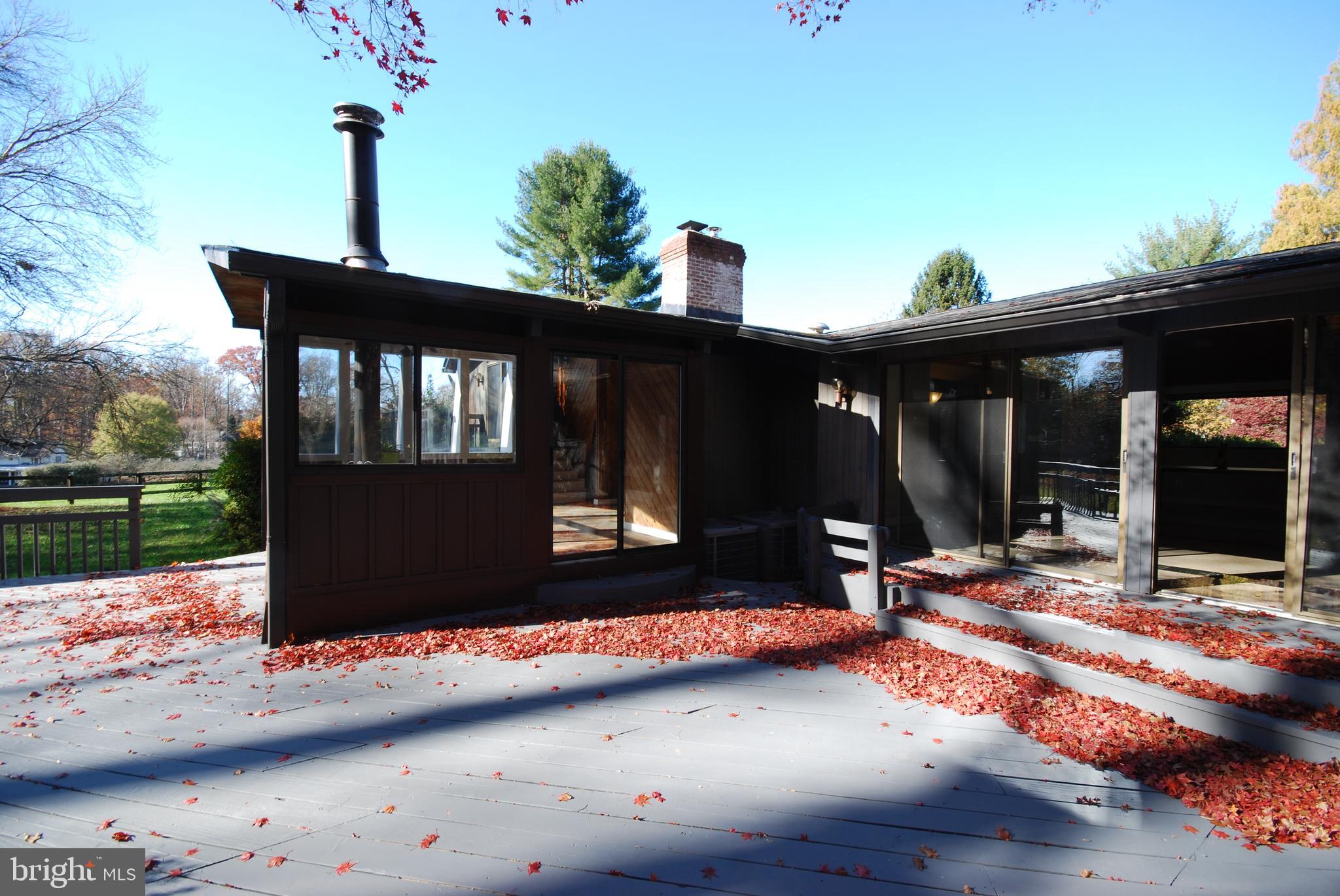 MERRY GO ROUND FARM - Residential