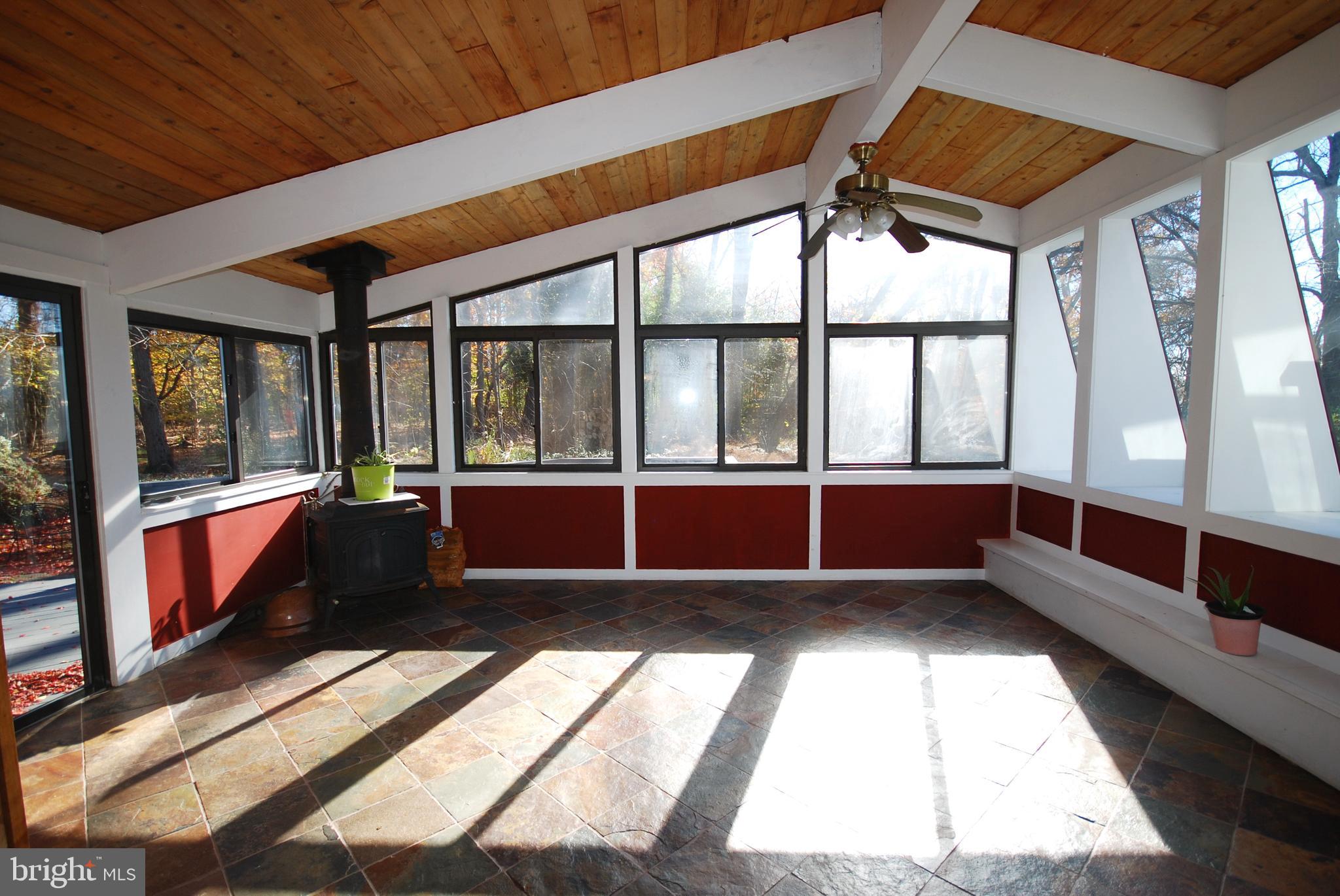 MERRY GO ROUND FARM - Residential