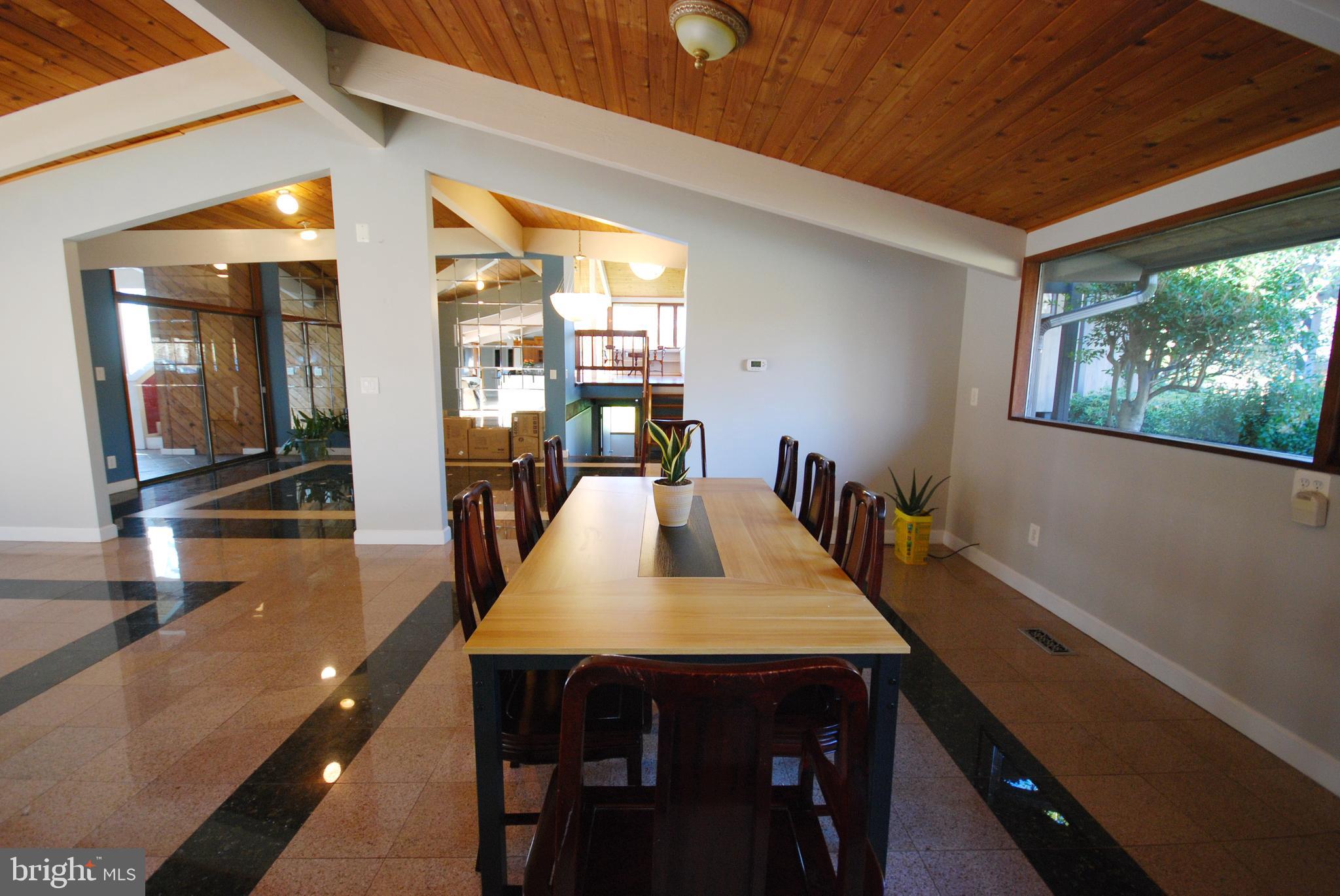 MERRY GO ROUND FARM - Residential