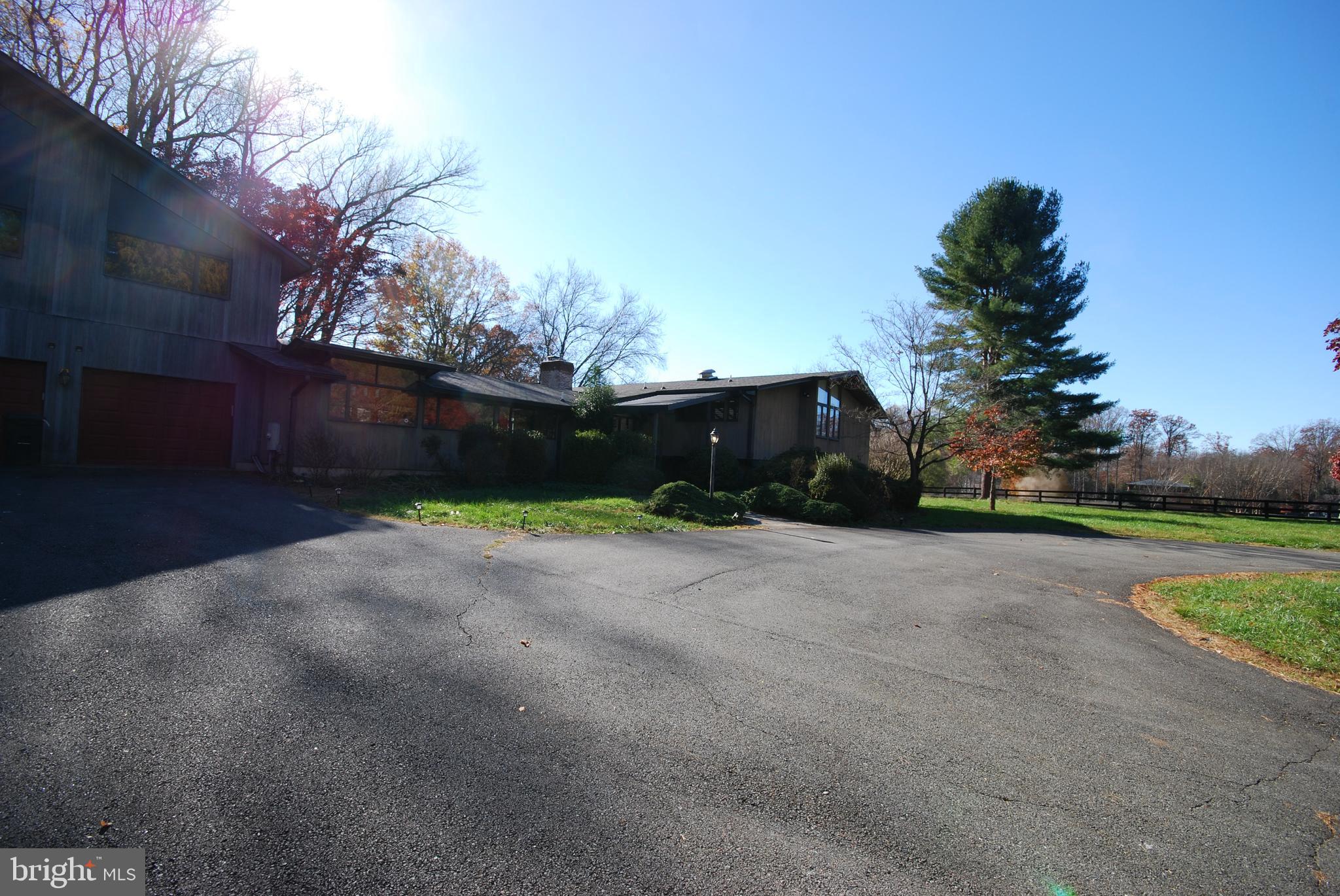 MERRY GO ROUND FARM - Residential