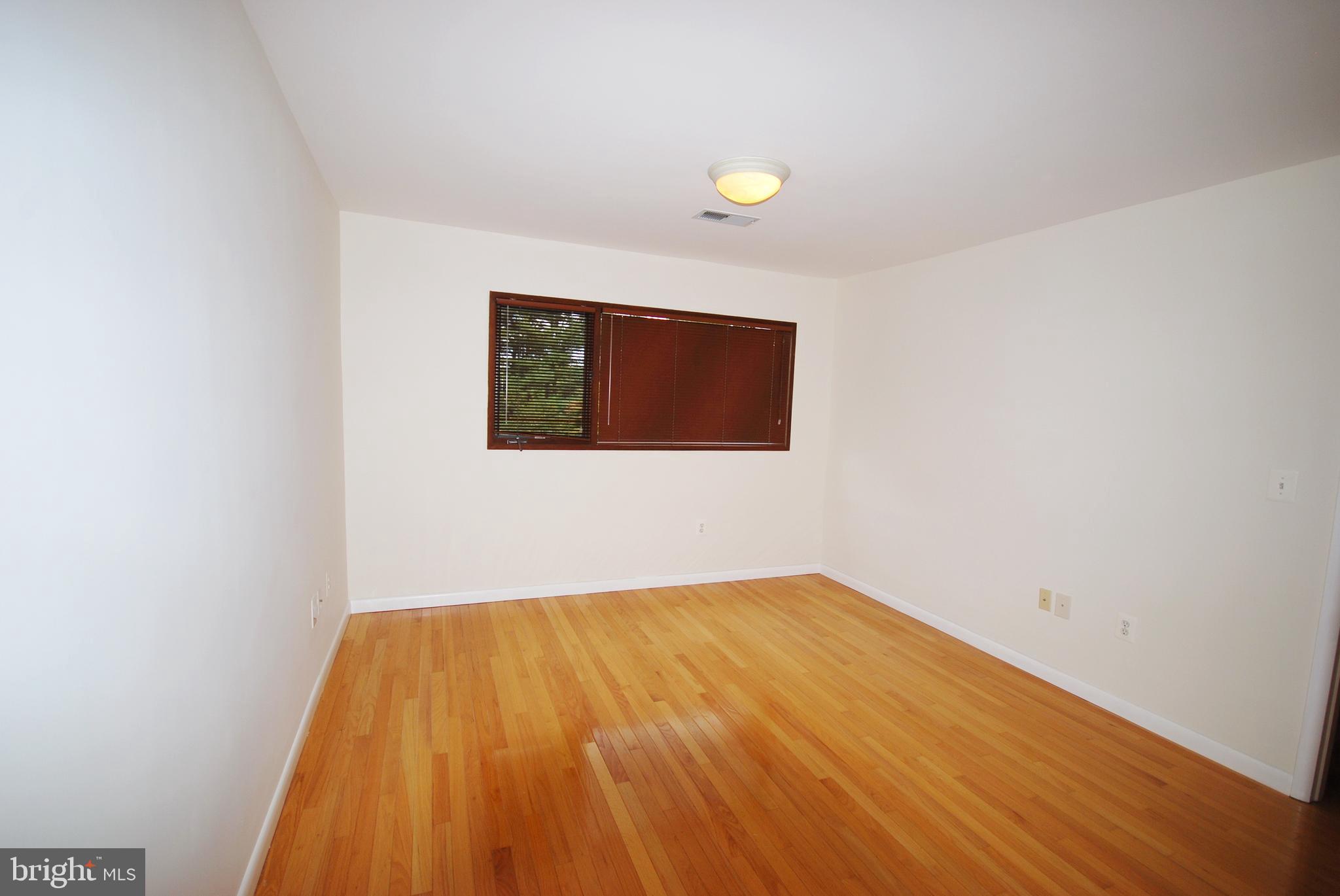 MERRY GO ROUND FARM - Residential