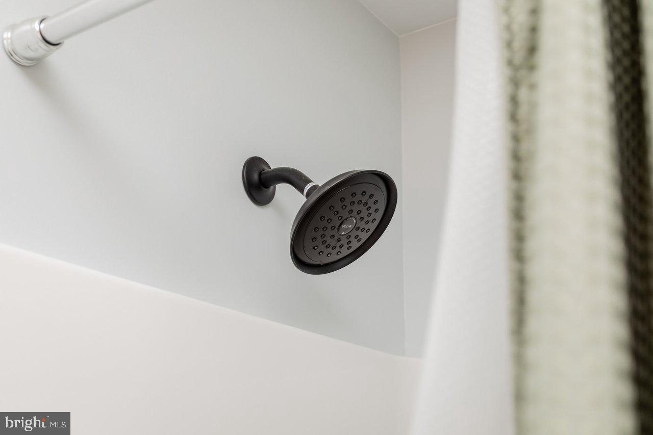 ELKTON - Residential