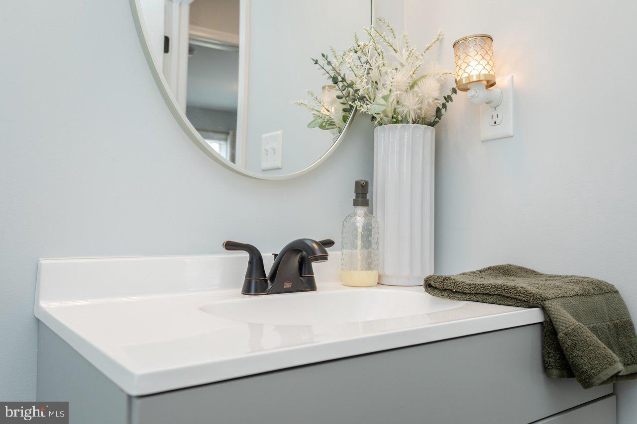 ELKTON - Residential