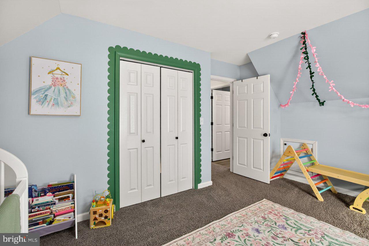 ELKTON - Residential