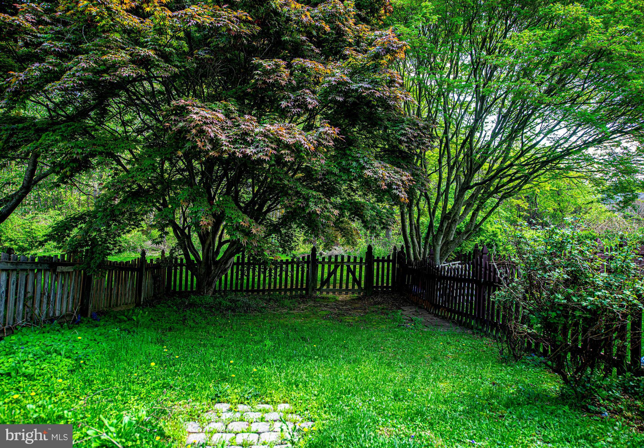 BELLE MANOR - Residential