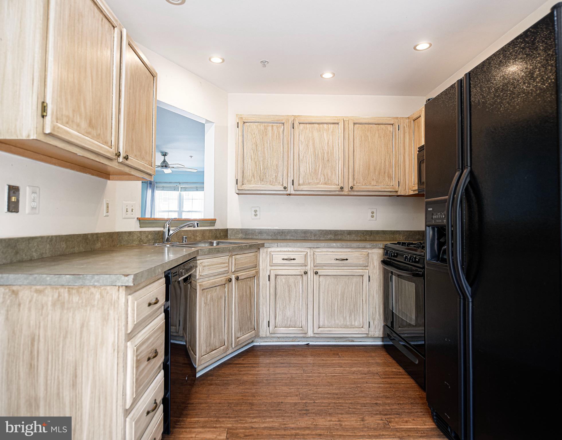 BELLE MANOR - Residential