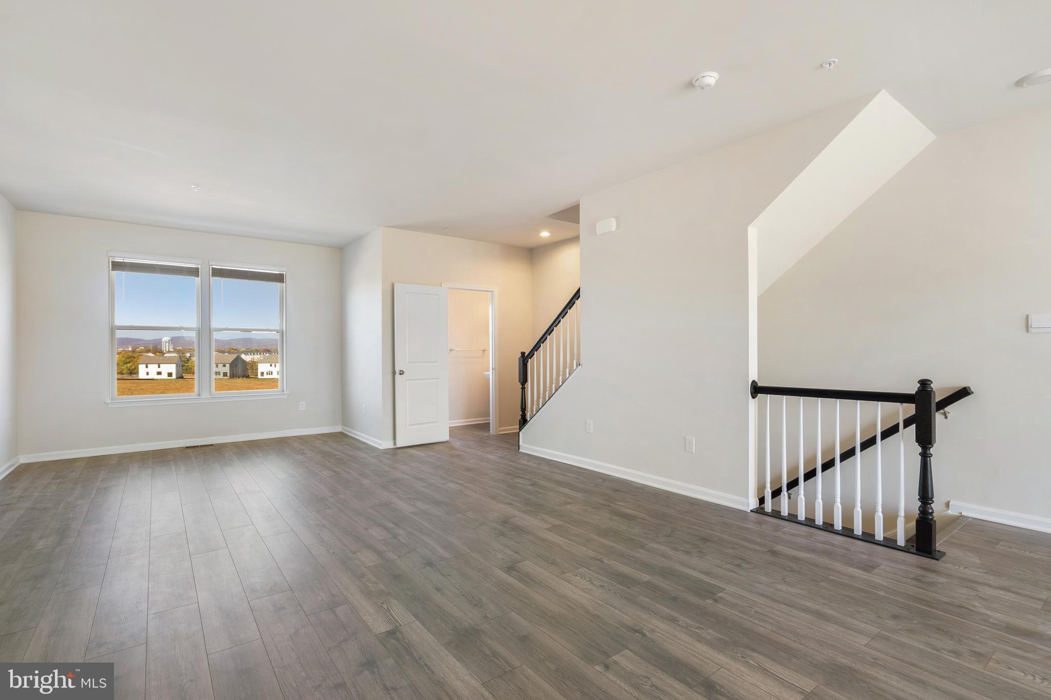 RENN QUARTER - Residential Lease