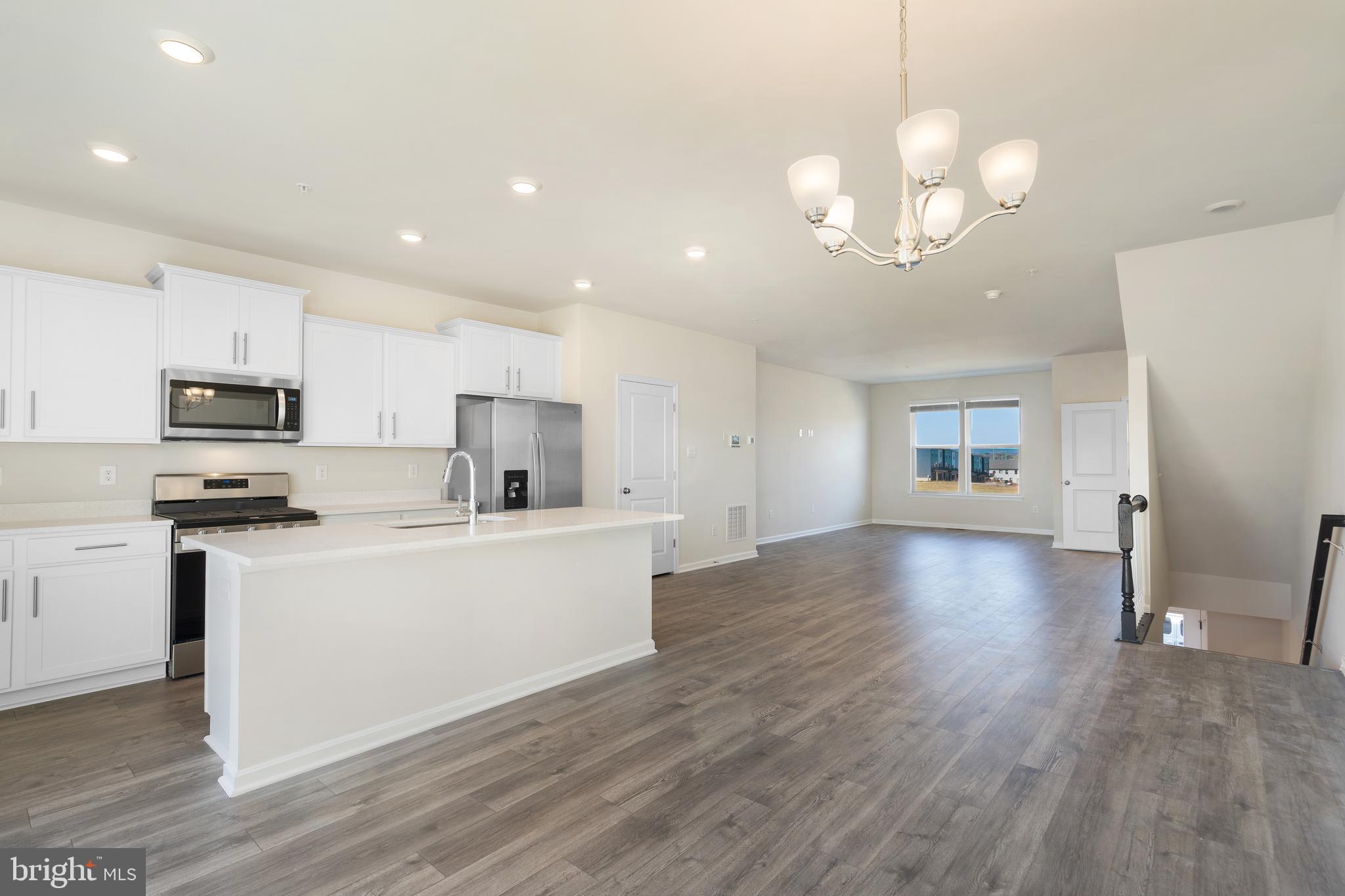 RENN QUARTER - Residential Lease