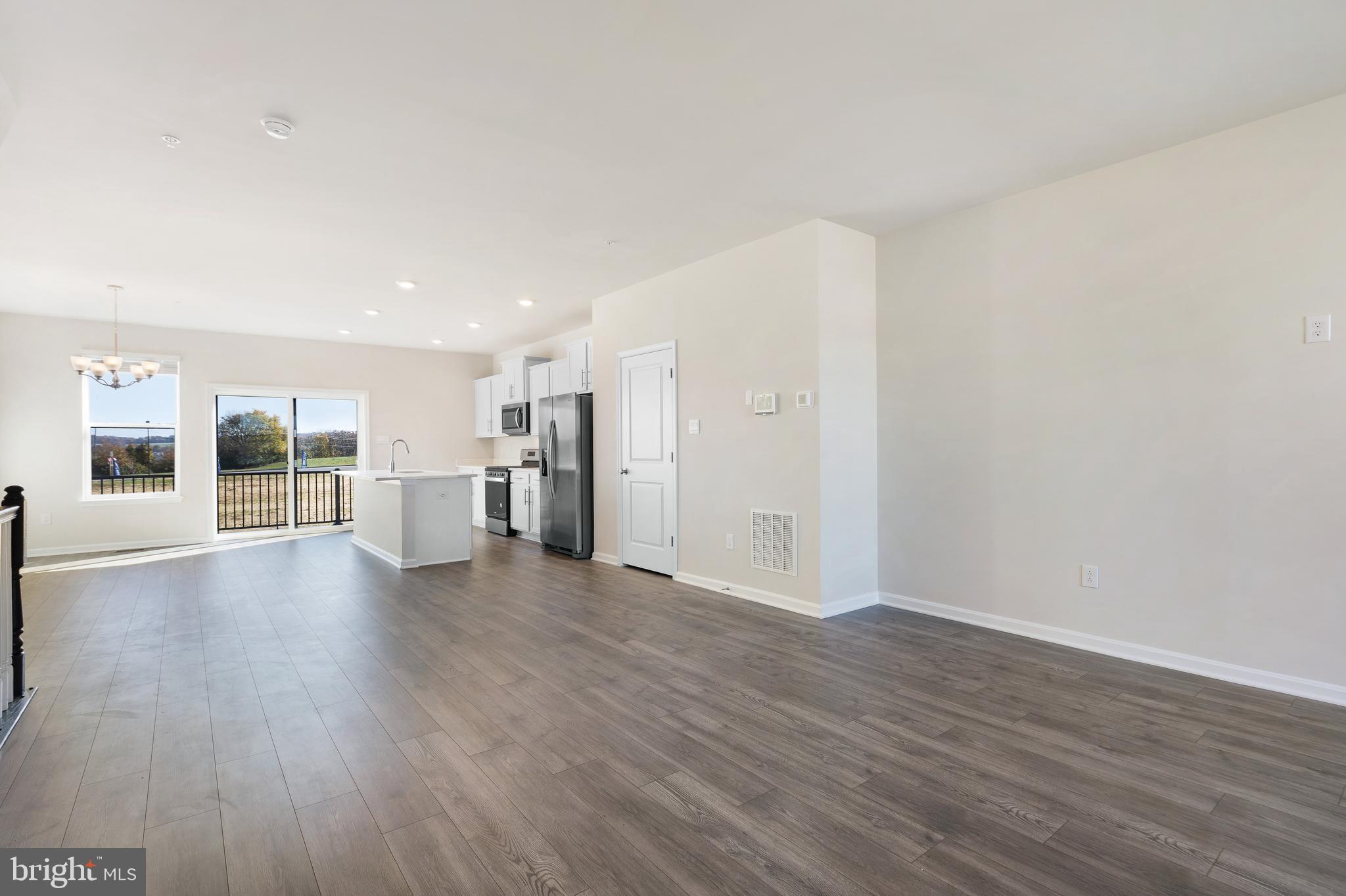 RENN QUARTER - Residential Lease