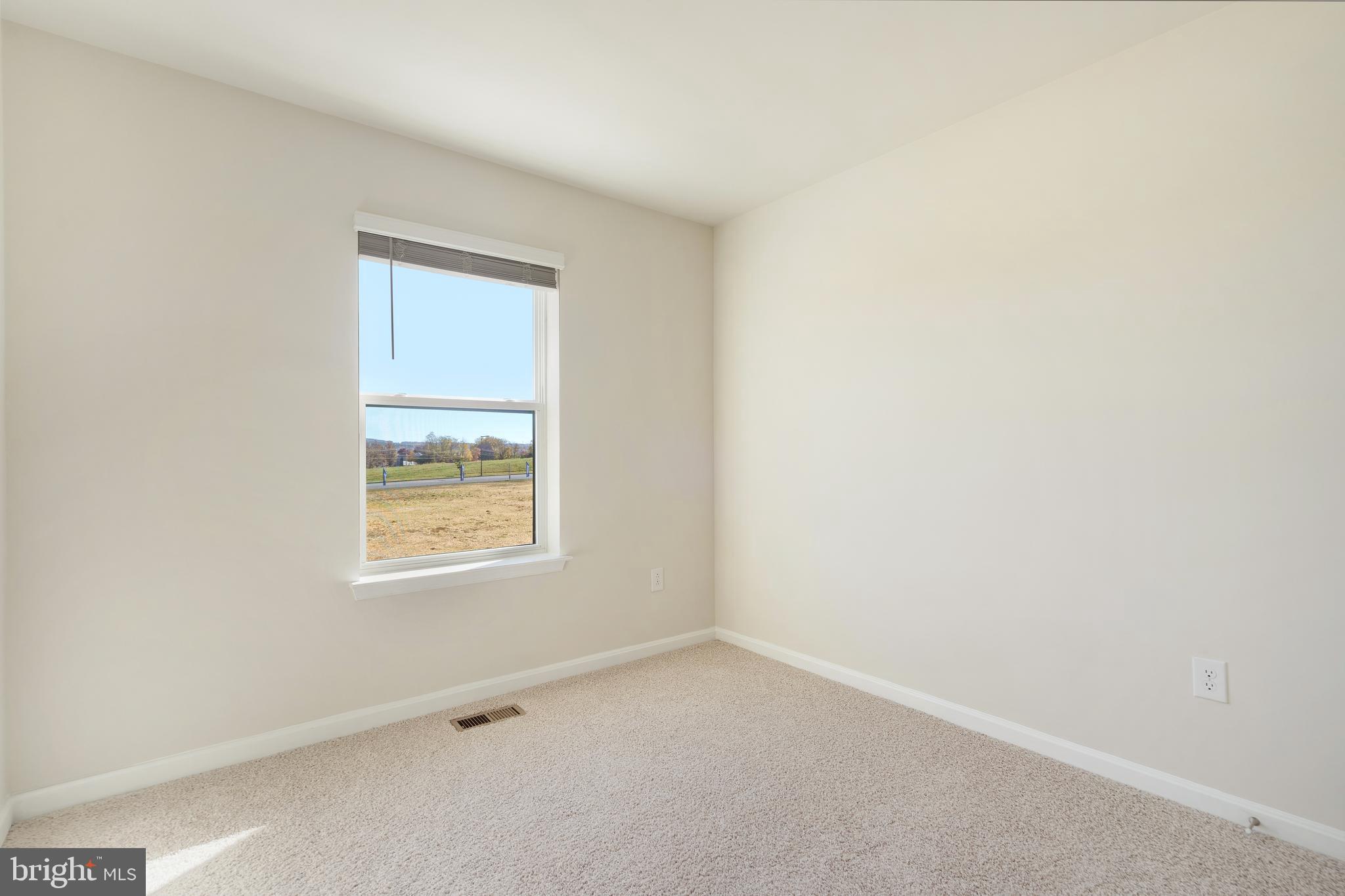 RENN QUARTER - Residential Lease