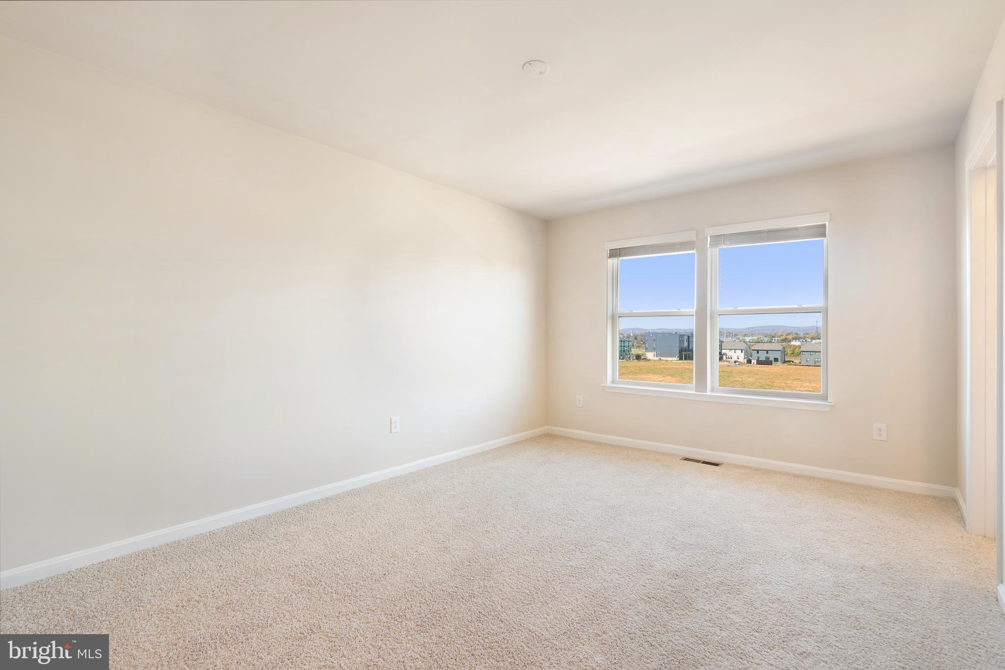 RENN QUARTER - Residential Lease