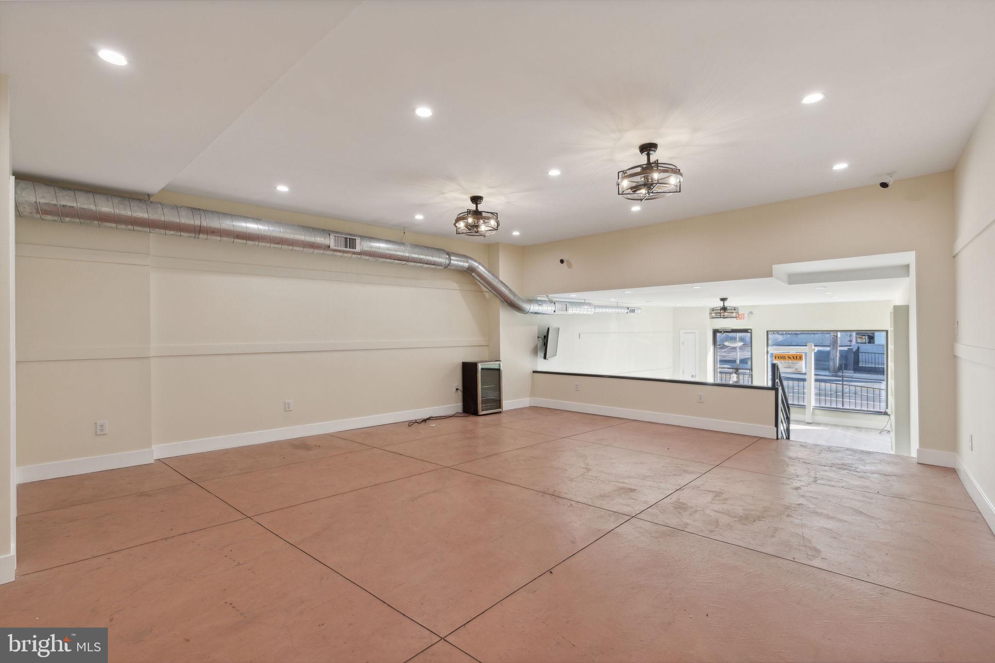 ROXBOROUGH - Residential