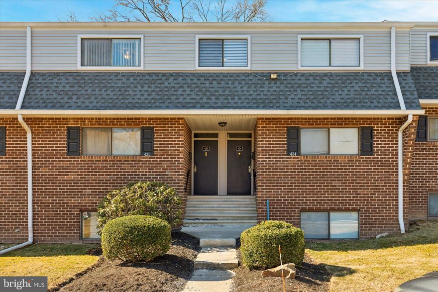 This spacious 3-bedroom condominium is a perfect fit for those seeking a great living space, style and functionality. Featuring an open floor plan that seamlessly connects the living and dining areas, it's ideal for both relaxing and entertaining. The updated kitchen boasts granite countertops, a long island for extra storage space and brand new stainless steel appliances. Sleek plank flooring adds a fresh, contemporary touch throughout. Updated bathrooms with newer granite-topped vanities and tile floors. The new washer and dryer are yours!  Each of the generously sized bedrooms offers ample closet space, ceiling fans and window treatments. The well-maintained interior boasts great upgrades like crown molding, beadboarding and recessed lighting.  You can enjoy the outdoors from your covered balcony or the community pool . This unit has parking right in front.  The furniture will be sold separately.  Pets are allowed, although there are restrictions. Don't miss out—schedule your showing today!