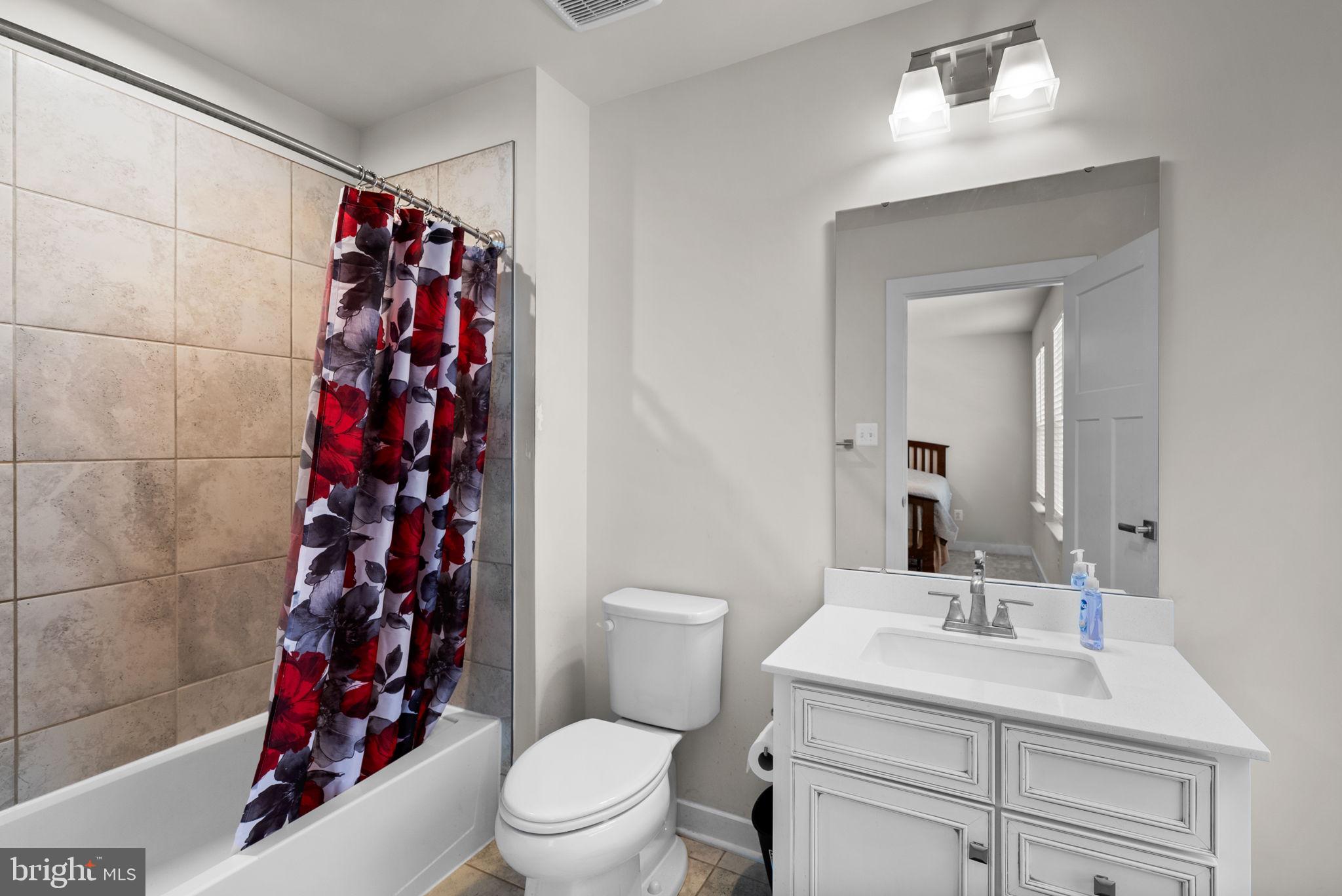 CHRISTOPHER POINTE - Residential